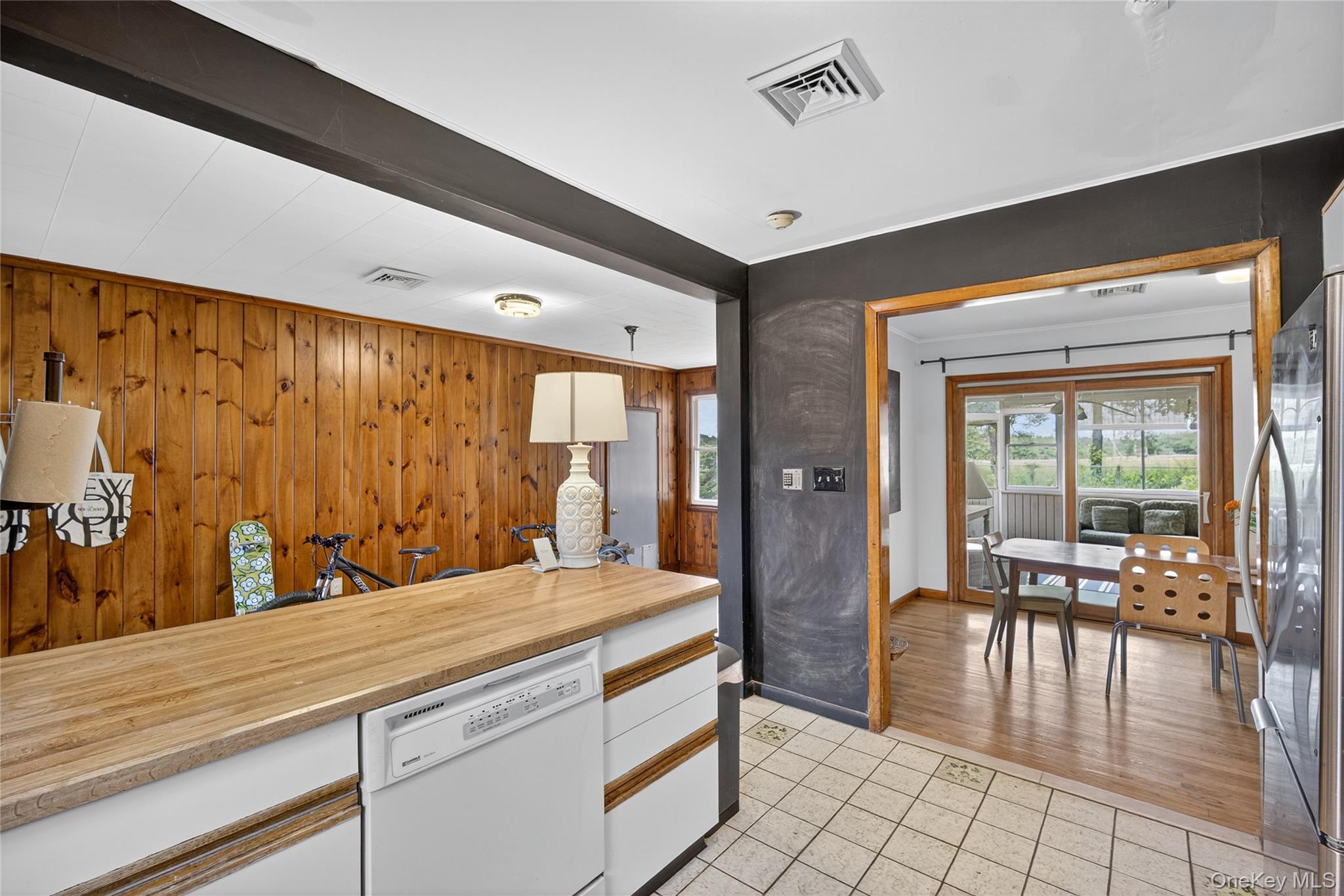 7641 N Broadway, Red Hook, NY 12571