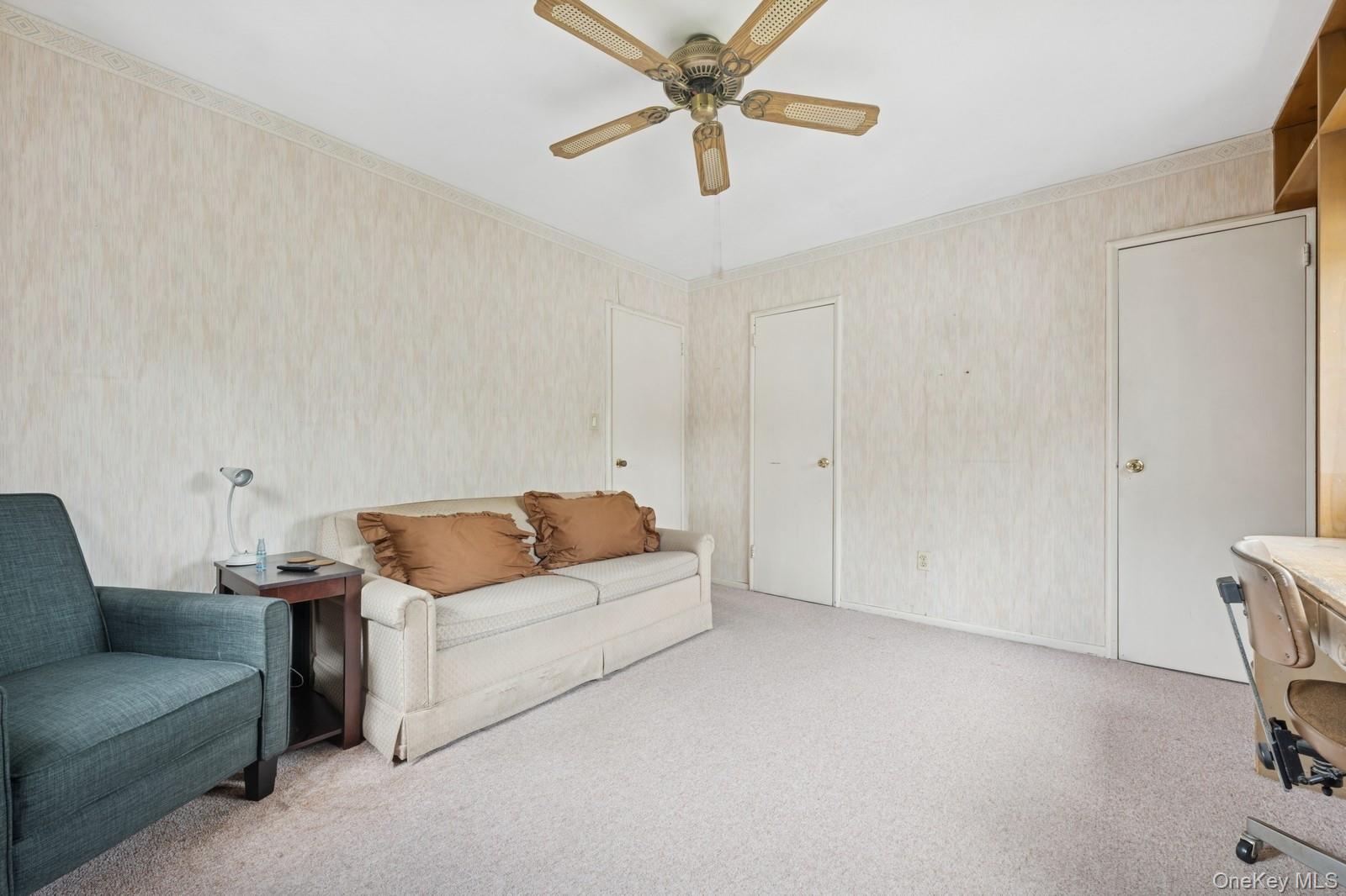 3 Rutland Road, Massapequa, NY 11758