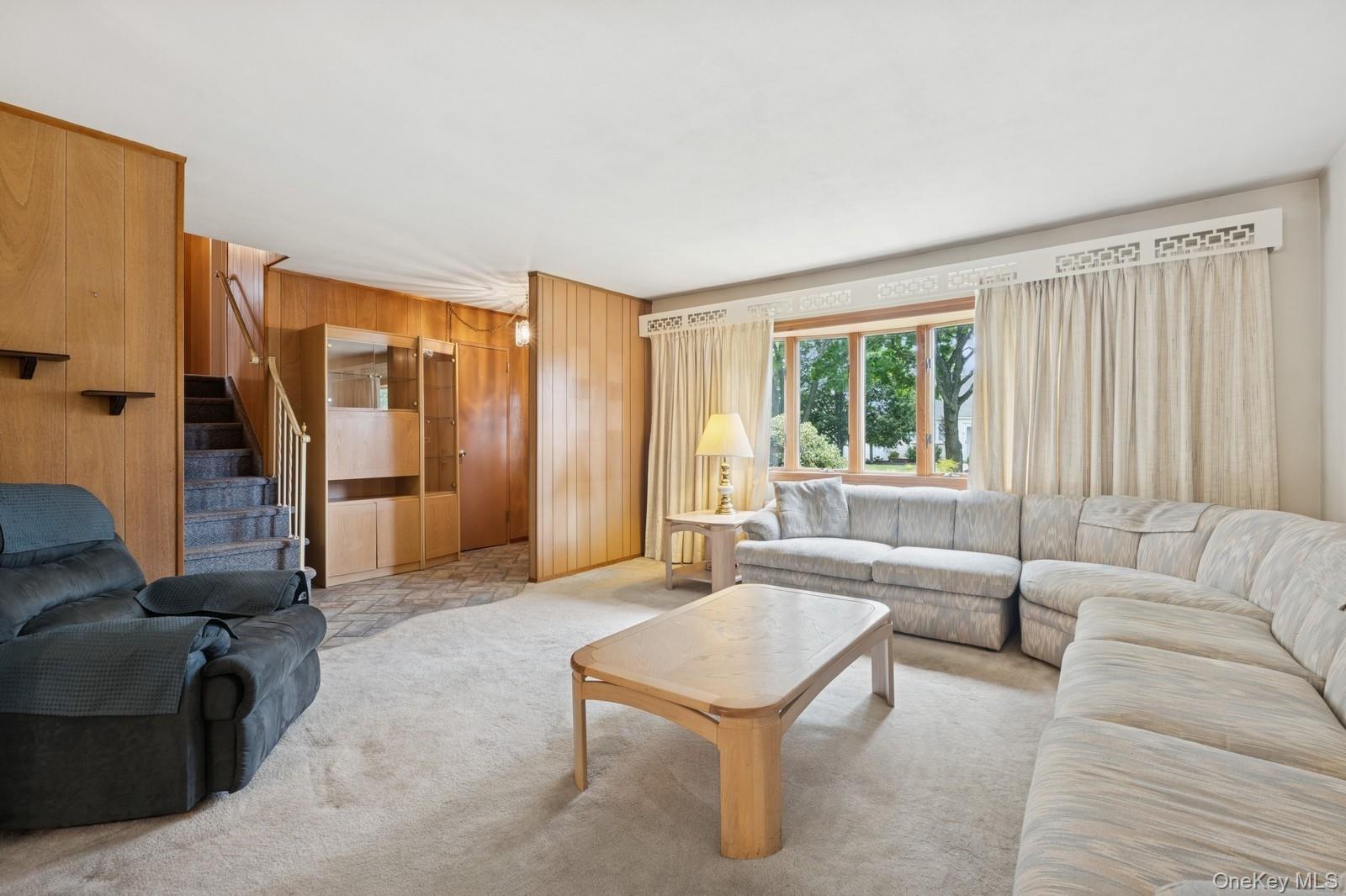 3 Rutland Road, Massapequa, NY 11758