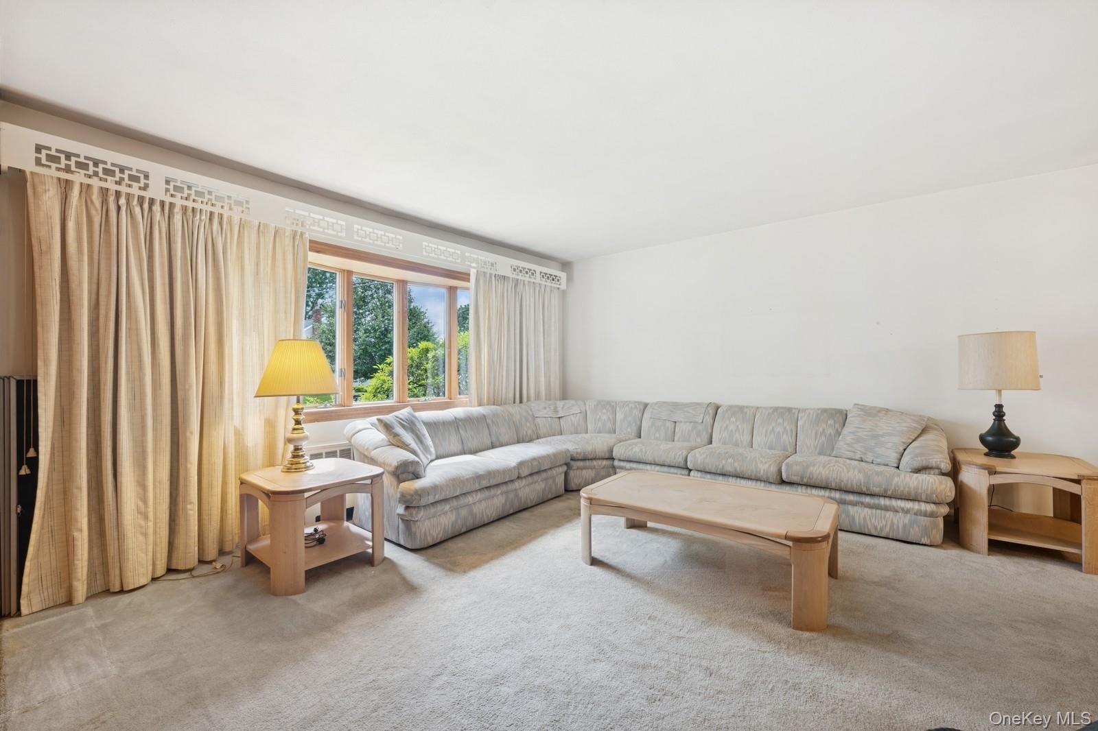 3 Rutland Road, Massapequa, NY 11758