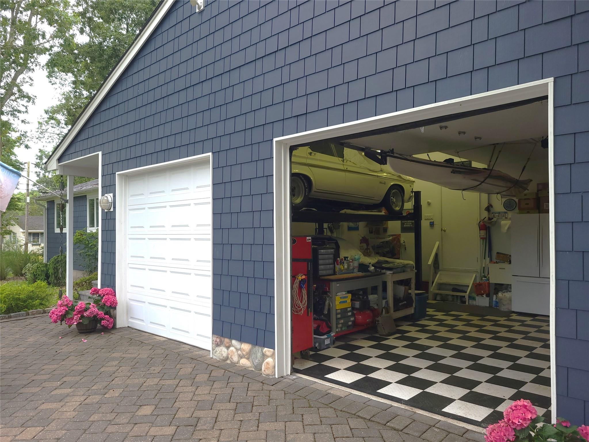 67 Wakeman Road, Hampton Bays, NY 11946