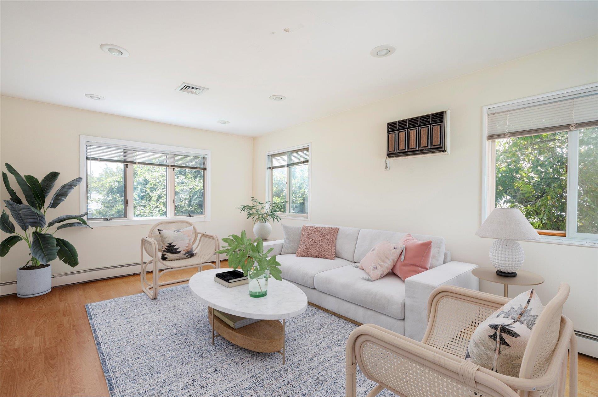 21 Silver Street, West Babylon, NY 11704