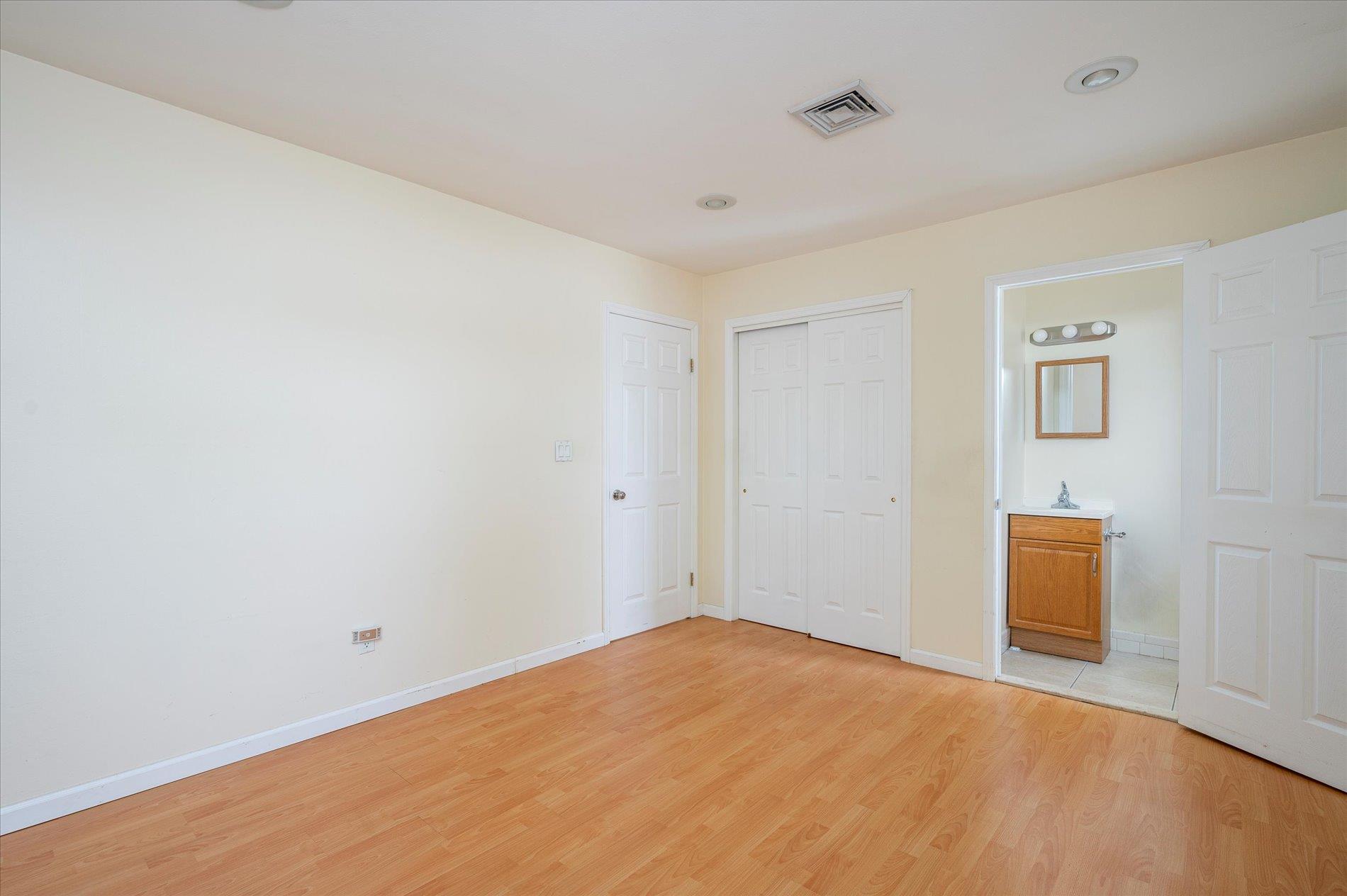 21 Silver Street, West Babylon, NY 11704