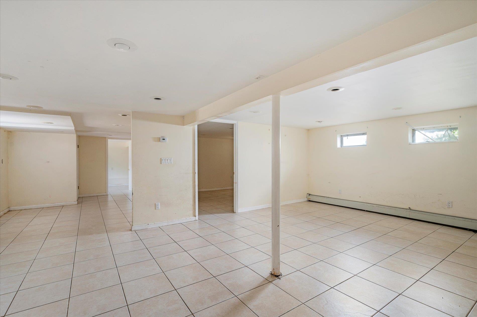 21 Silver Street, West Babylon, NY 11704