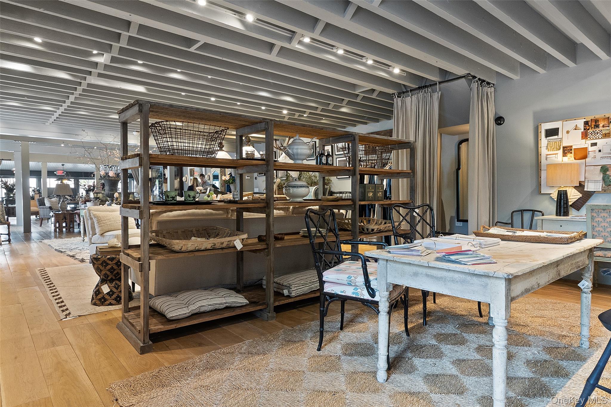 259 Westchester Avenue, Pound Ridge, NY 10576