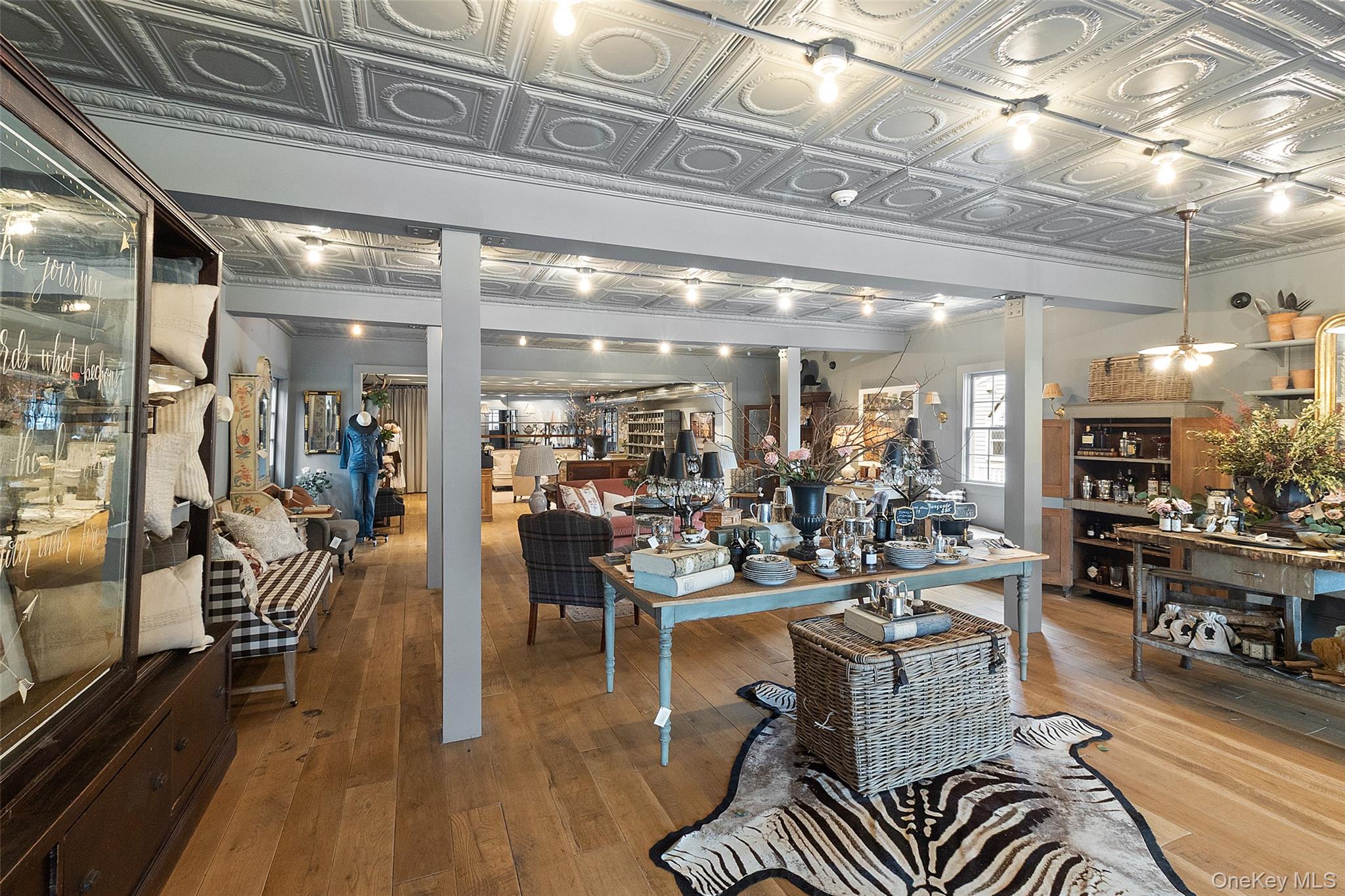 259 Westchester Avenue, Pound Ridge, NY 10576