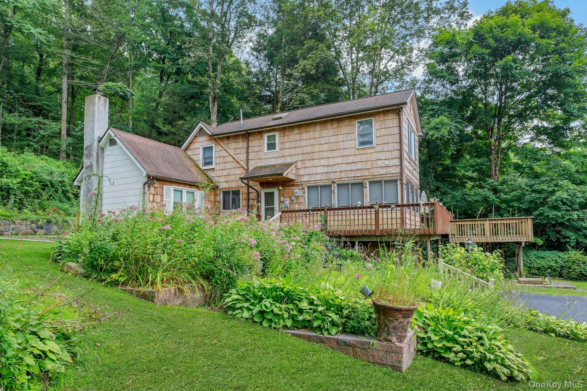 934 Peekskill Hollow Road, Carmel, NY 10579