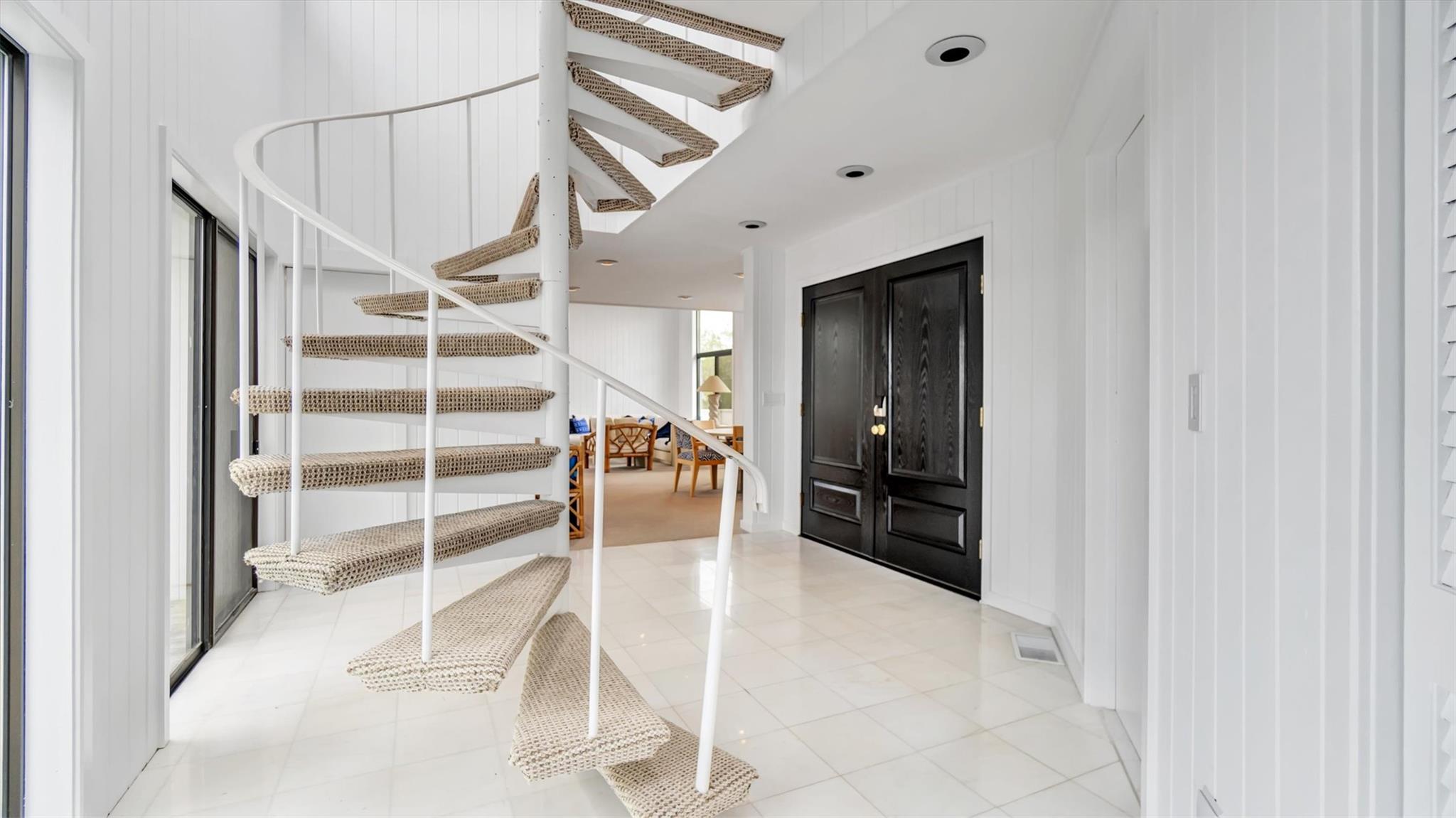 8 Stacy Drive, Westhampton Beach, NY 11978