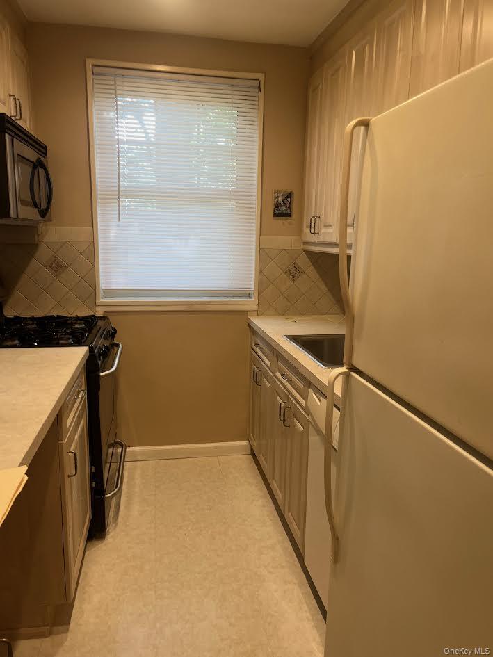 252-33 63rd Avenue # Upper Level, Little Neck, NY 11362