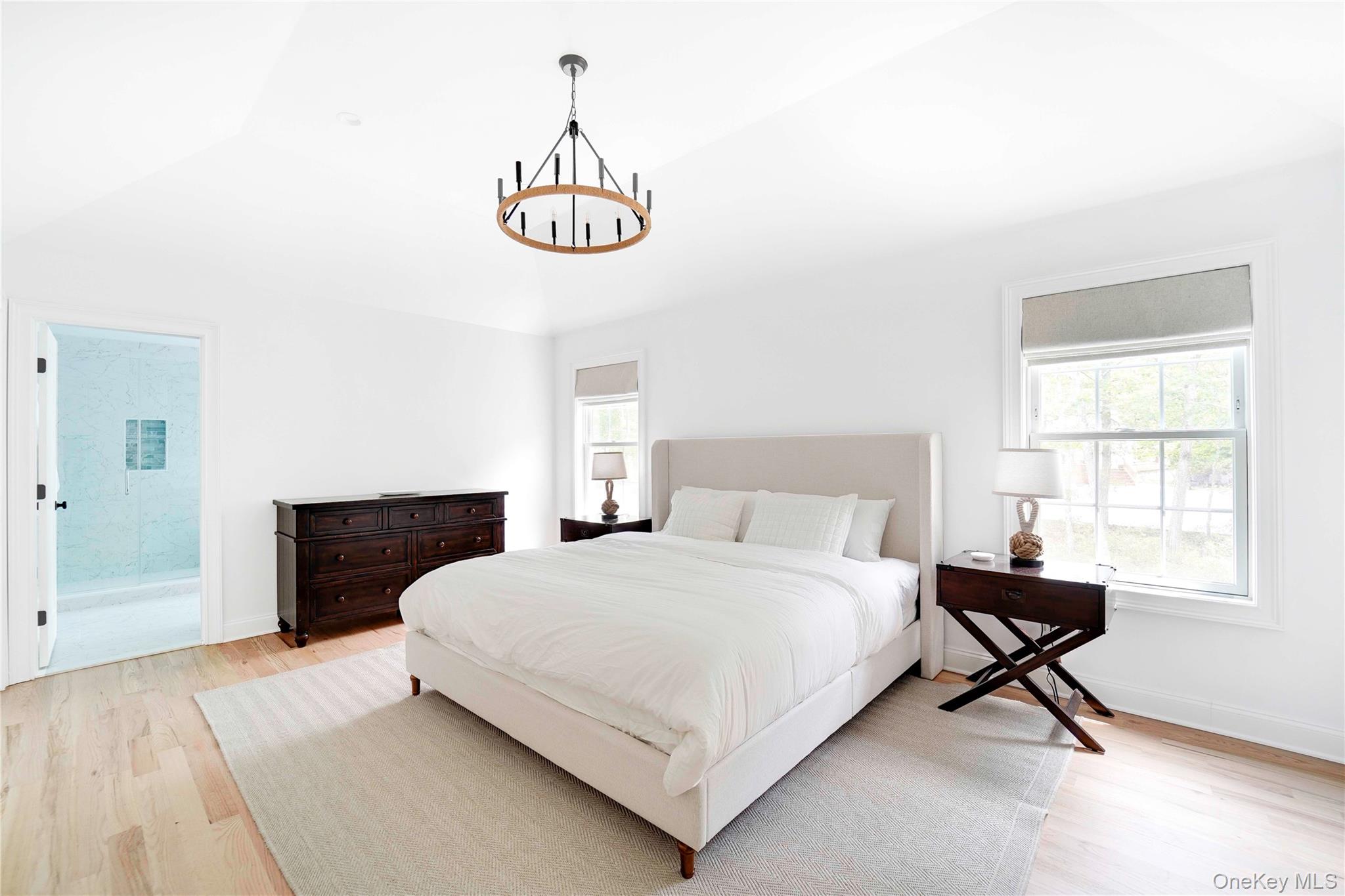 29 Gateway Court, Hampton Bays, NY 11946