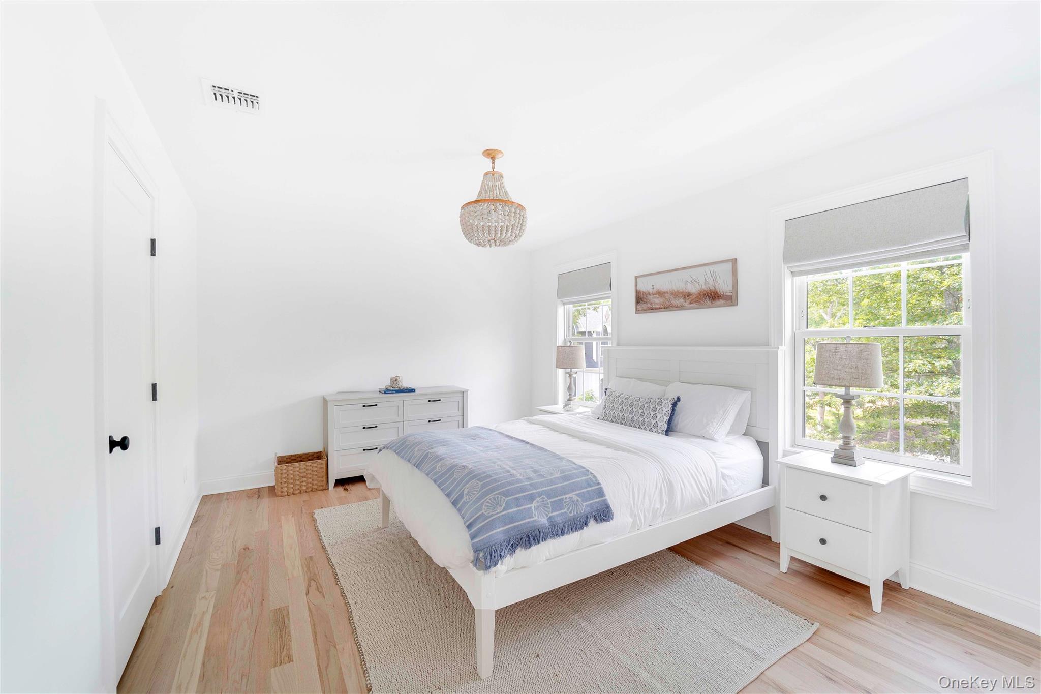 29 Gateway Court, Hampton Bays, NY 11946