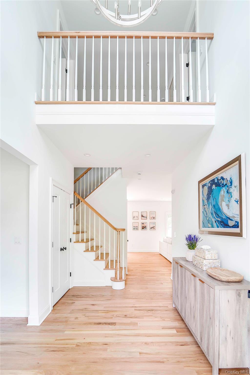 29 Gateway Court, Hampton Bays, NY 11946