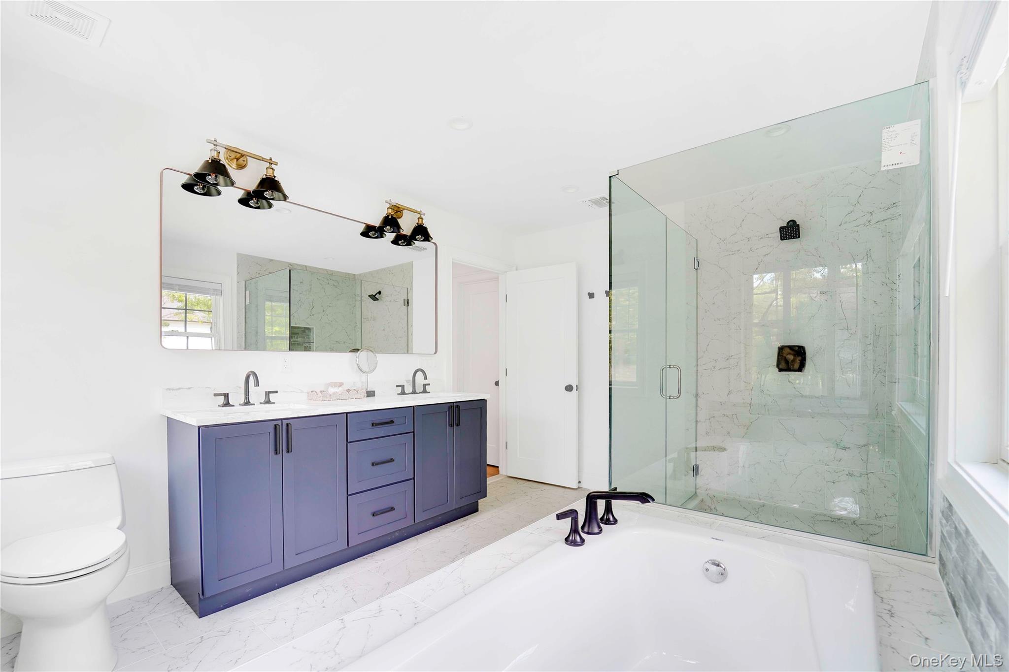 29 Gateway Court, Hampton Bays, NY 11946