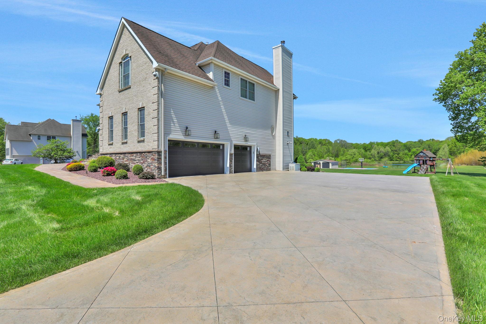 28 Viola Court, Wappingers Falls, NY 12590