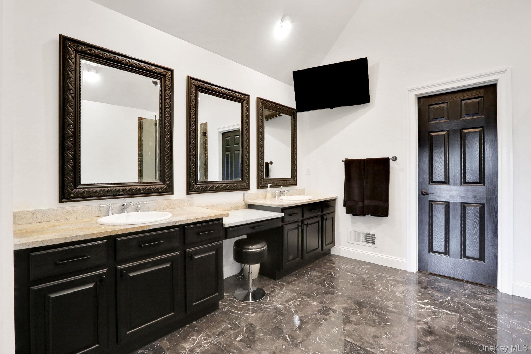 28 Viola Court, Wappingers Falls, NY 12590