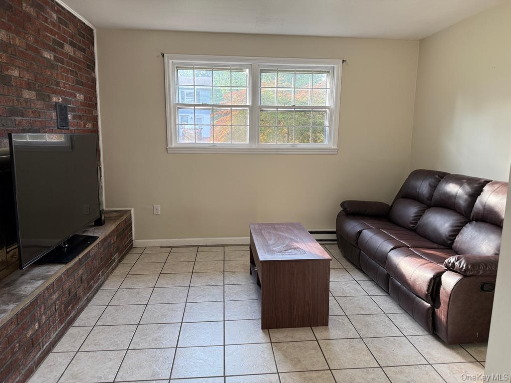 87 Ellis Avenue, Newburgh, NY 12550