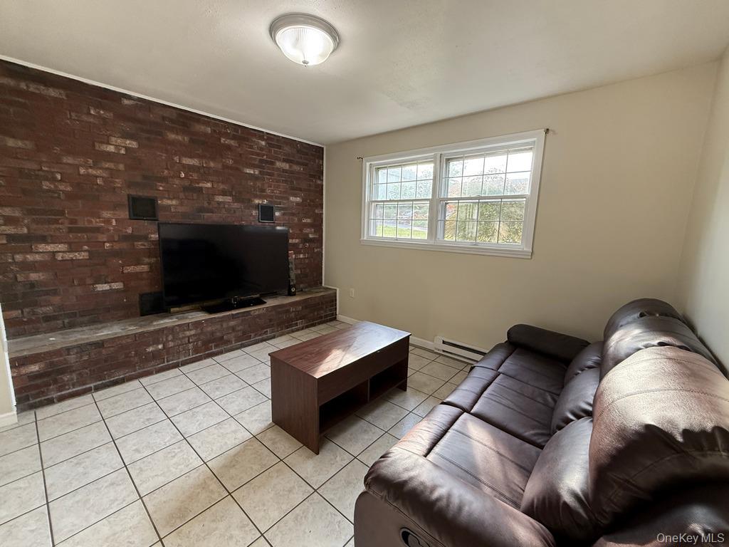 87 Ellis Avenue, Newburgh, NY 12550