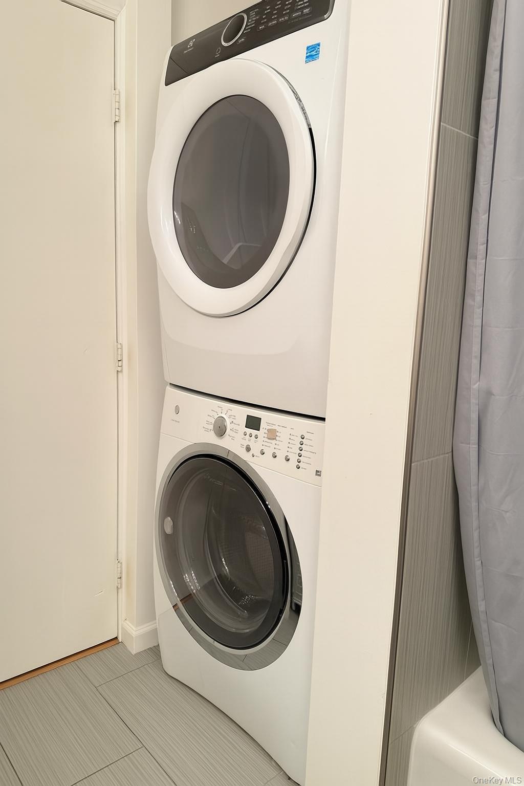 87 Ellis Avenue, Newburgh, NY 12550