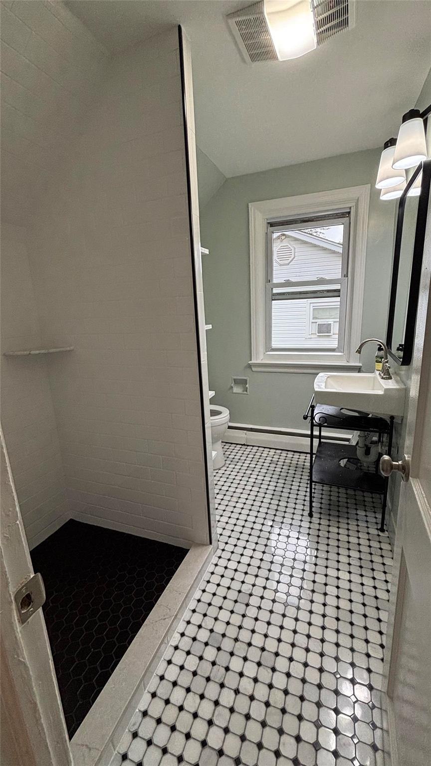 2284 New York Avenue, Huntington Station, NY 11746