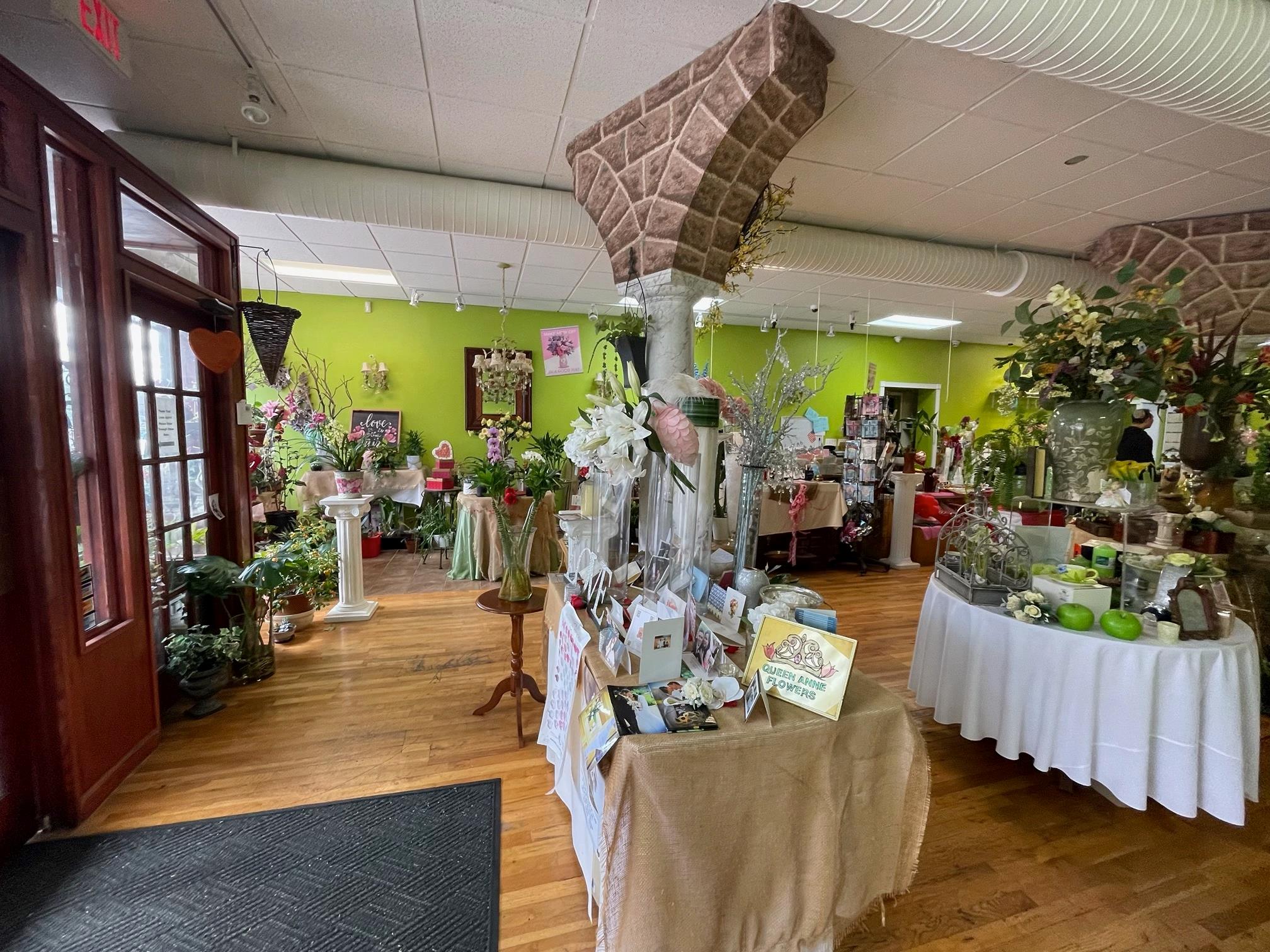Huntington, NY 11743