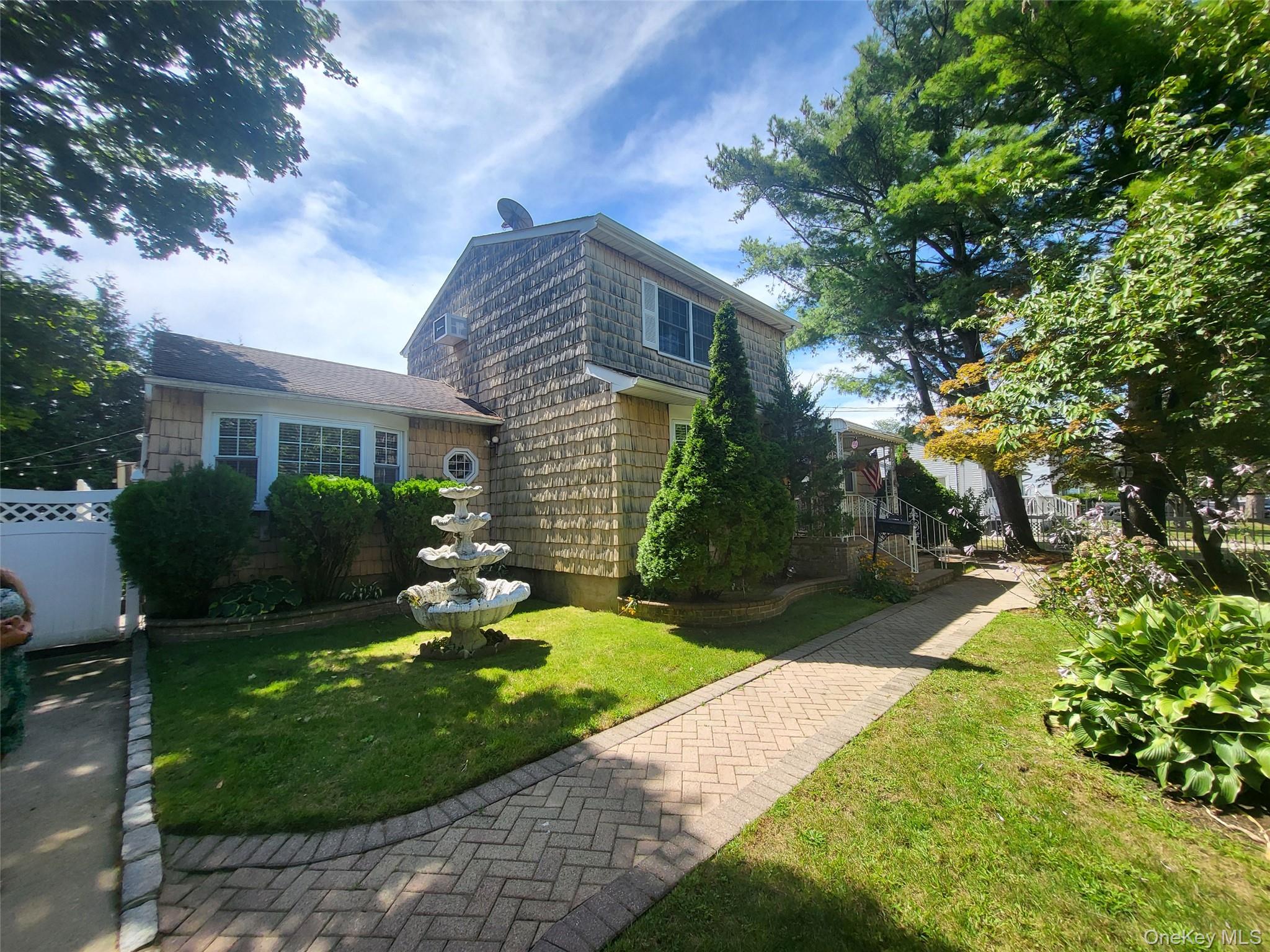 413 51st Street, Lindenhurst, NY 11757
