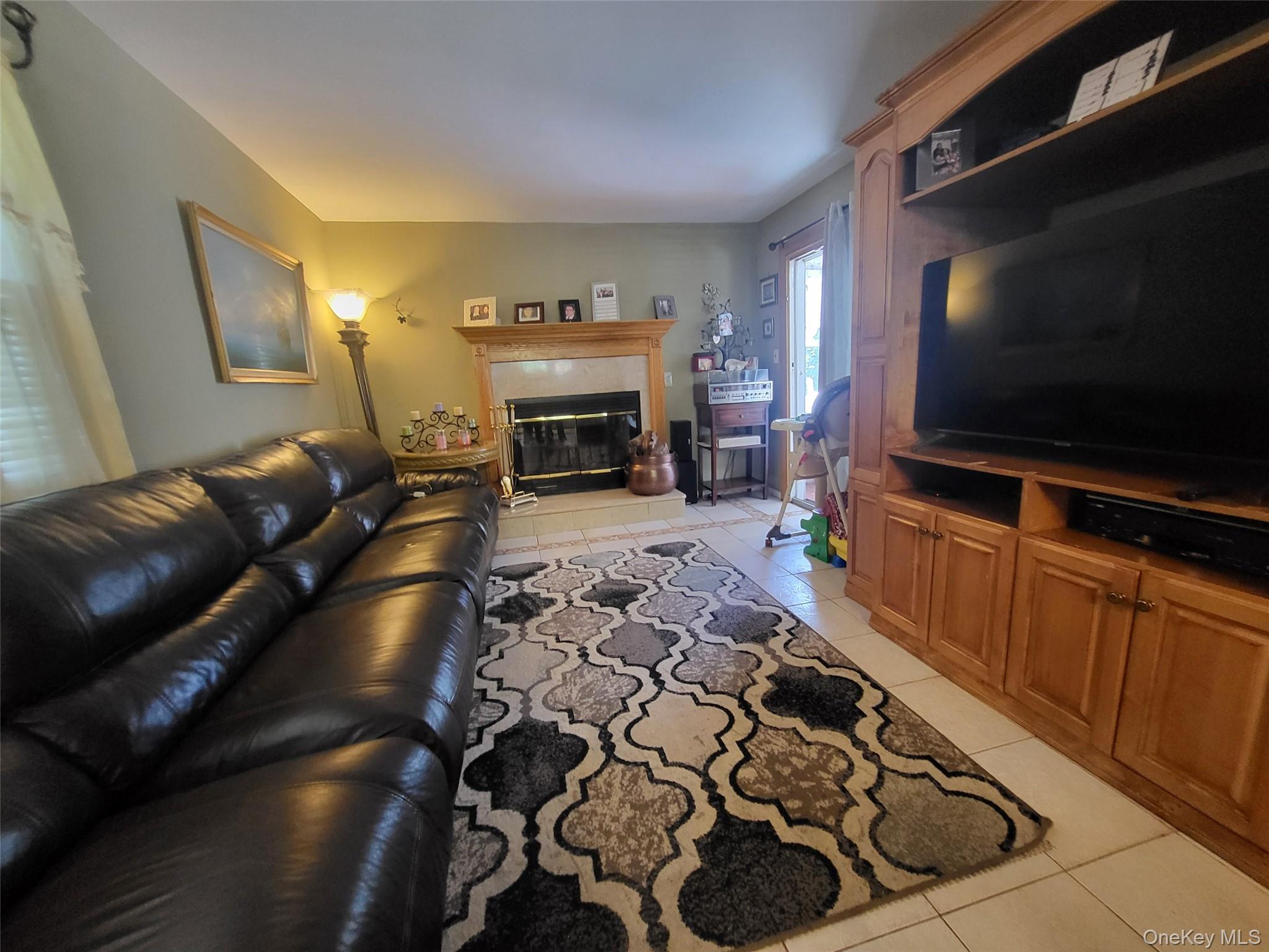 413 51st Street, Lindenhurst, NY 11757