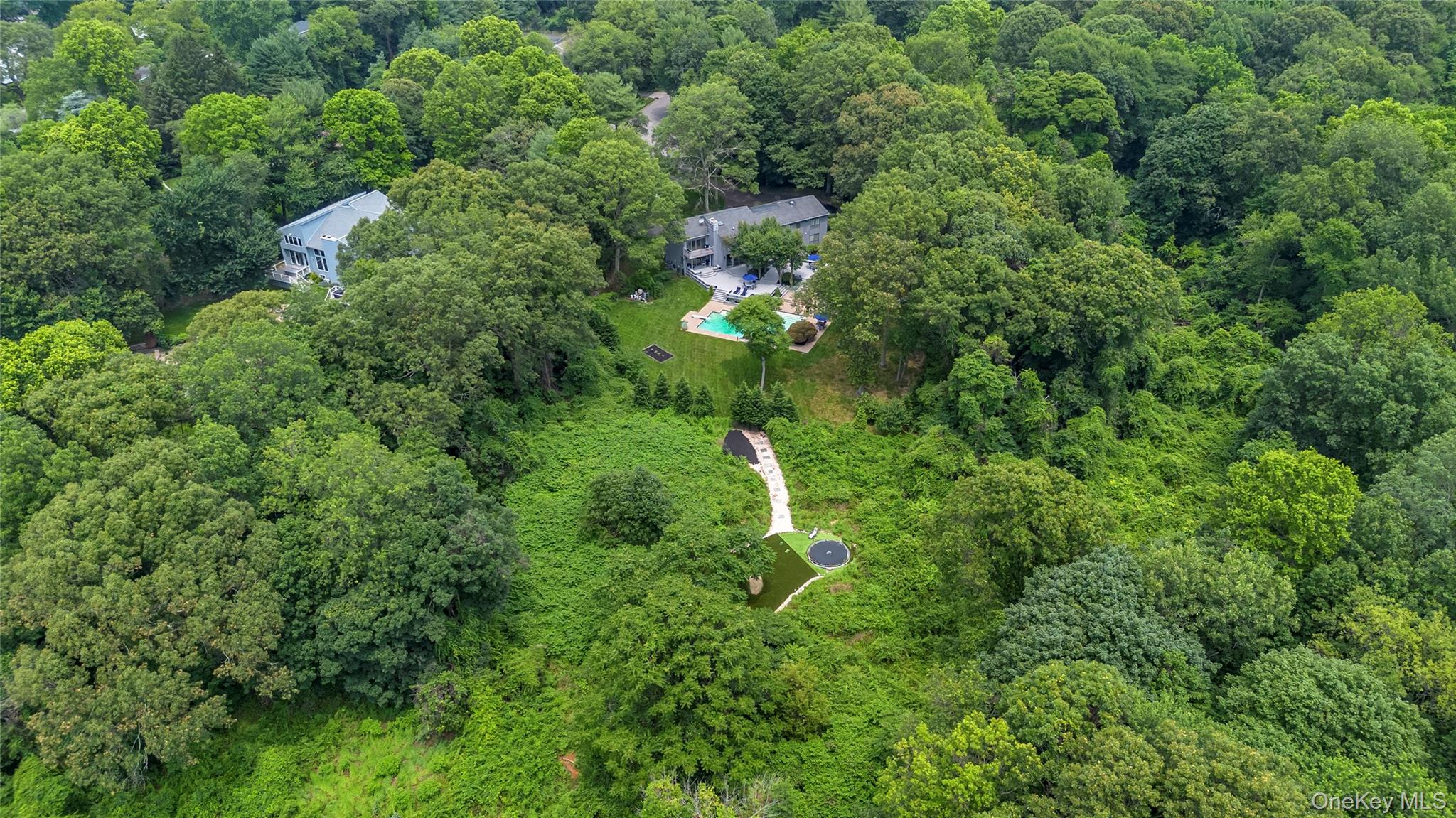 6 Fox Hunt Court, Huntington, NY 11743