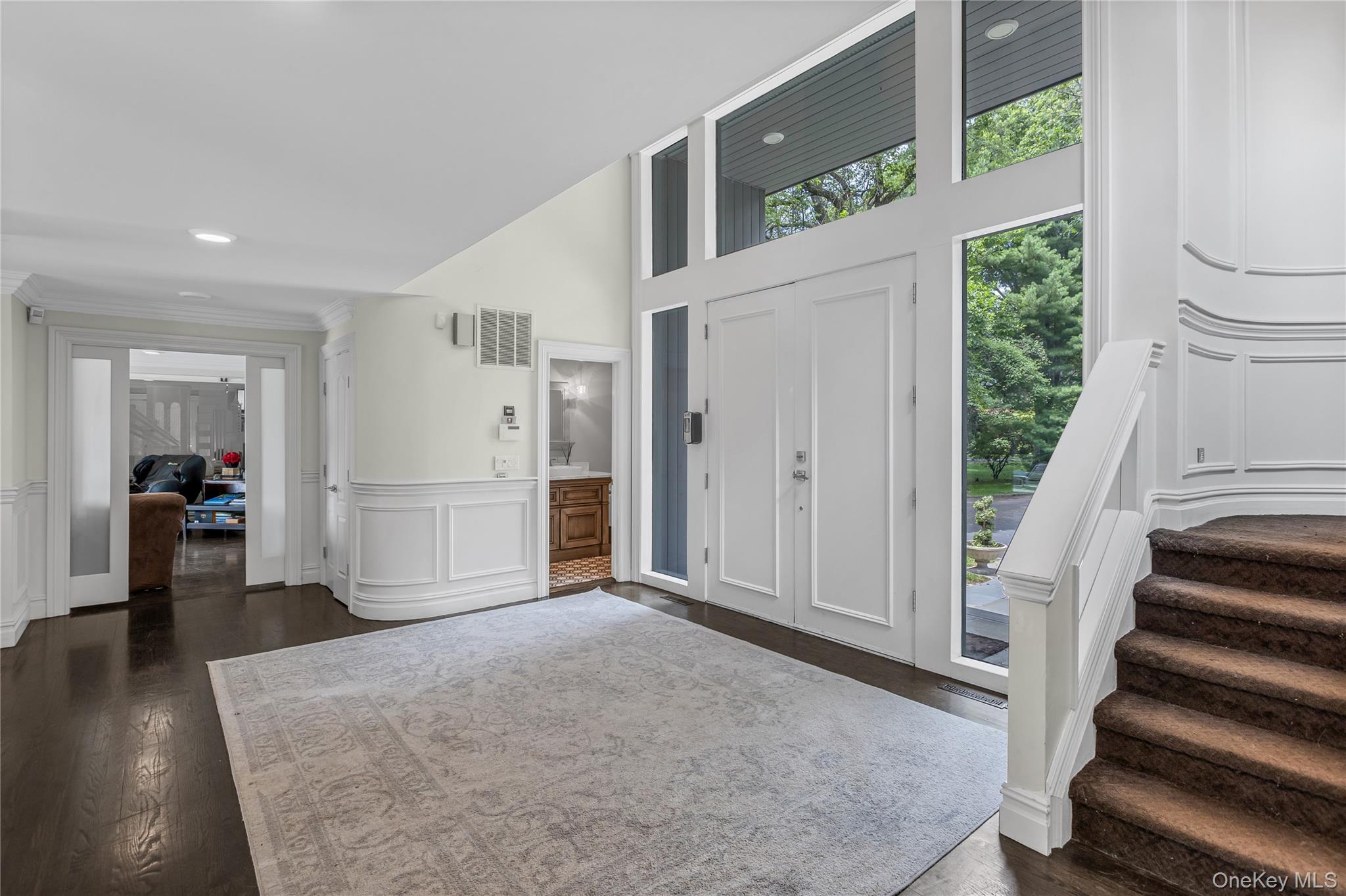 6 Fox Hunt Court, Huntington, NY 11743