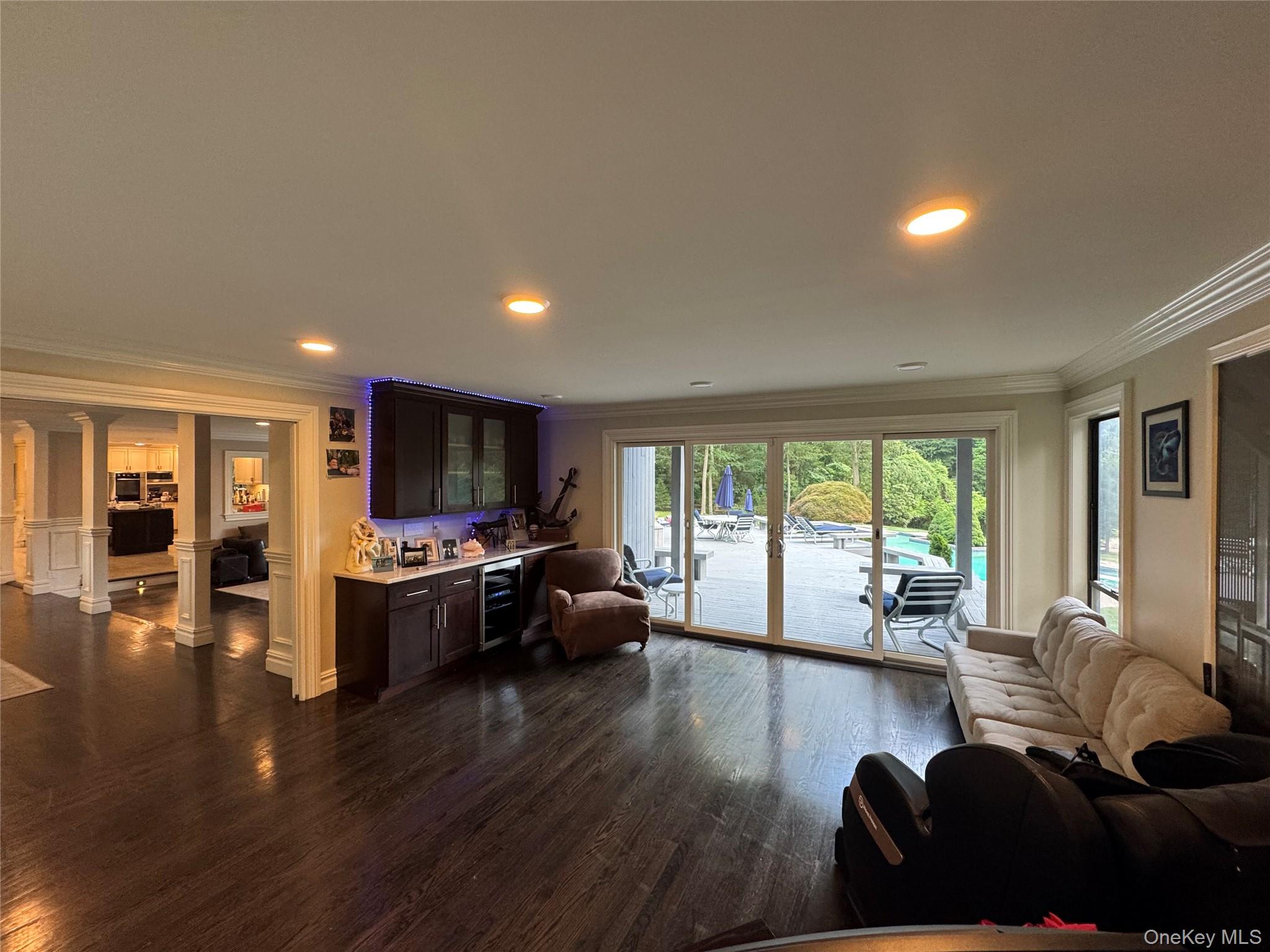 6 Fox Hunt Court, Huntington, NY 11743