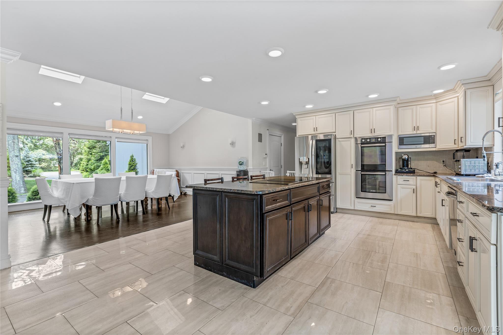 6 Fox Hunt Court, Huntington, NY 11743