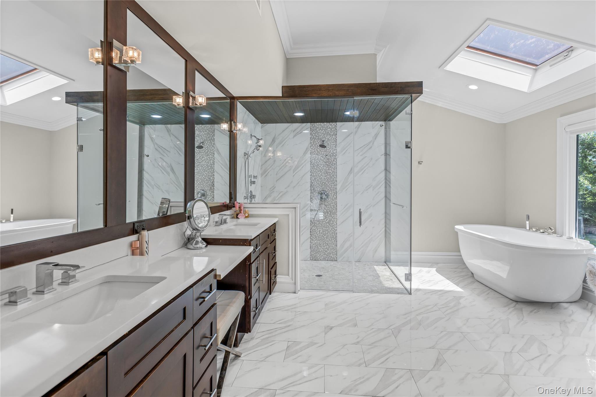 6 Fox Hunt Court, Huntington, NY 11743