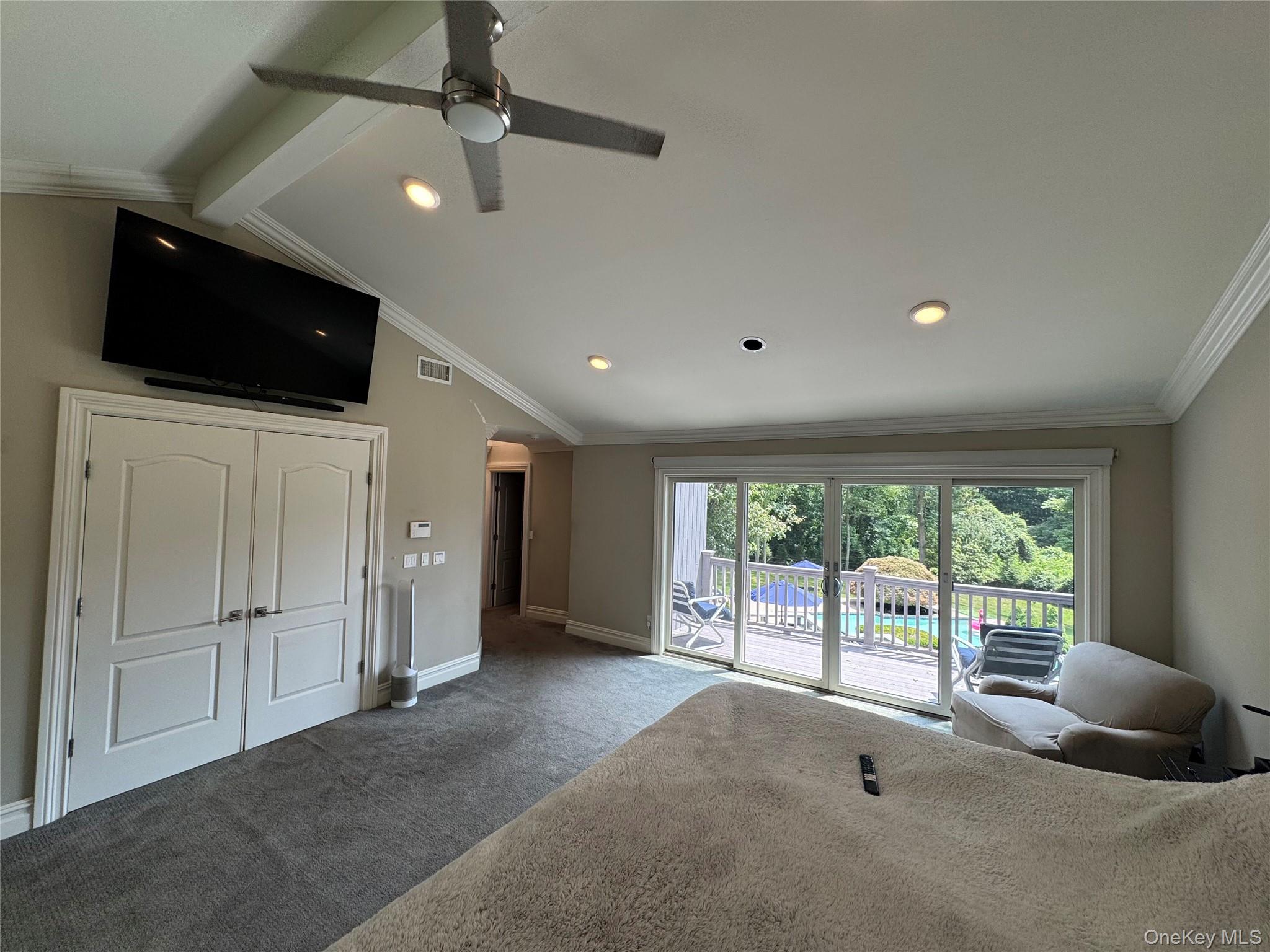 6 Fox Hunt Court, Huntington, NY 11743