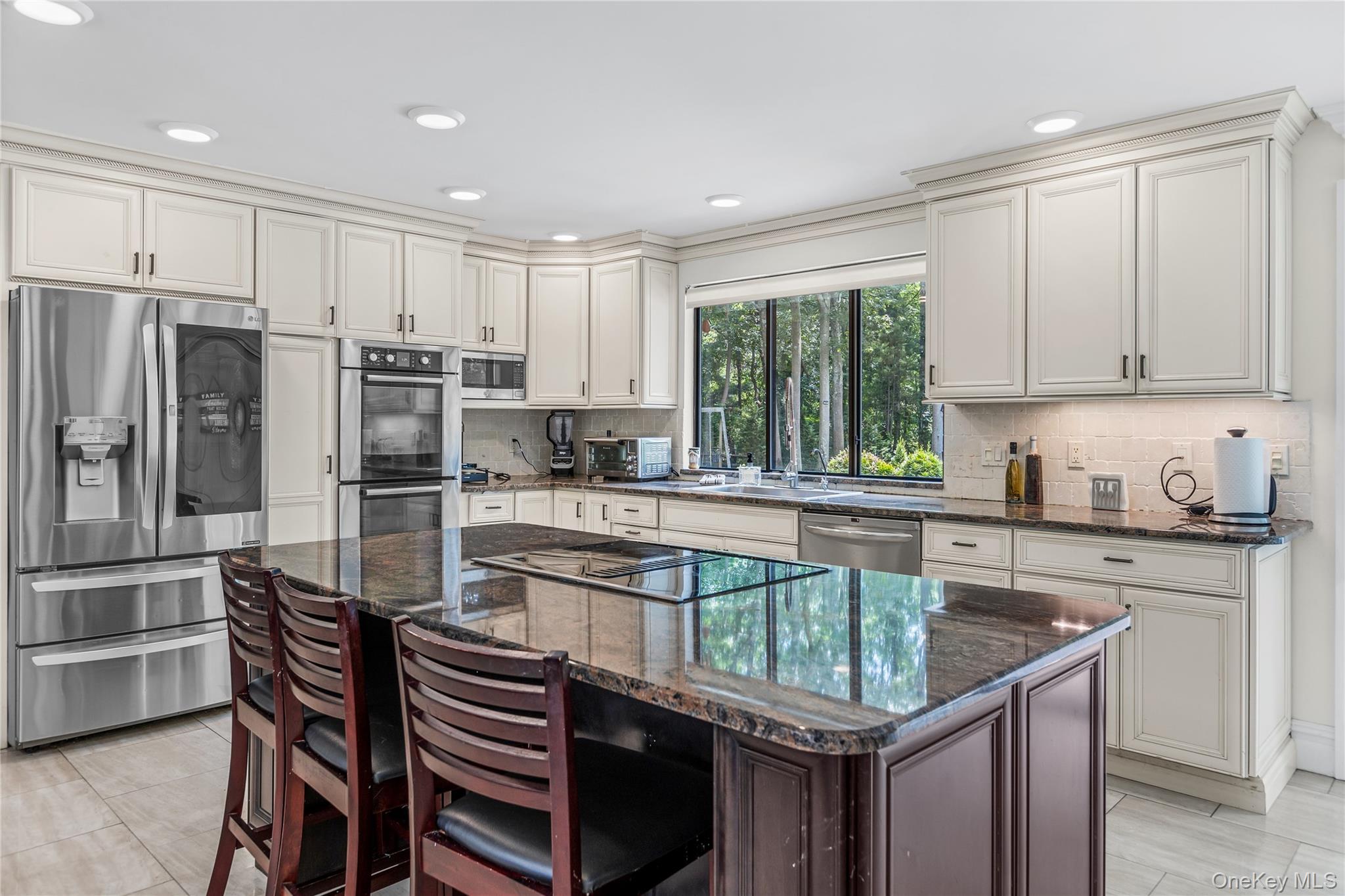 6 Fox Hunt Court, Huntington, NY 11743