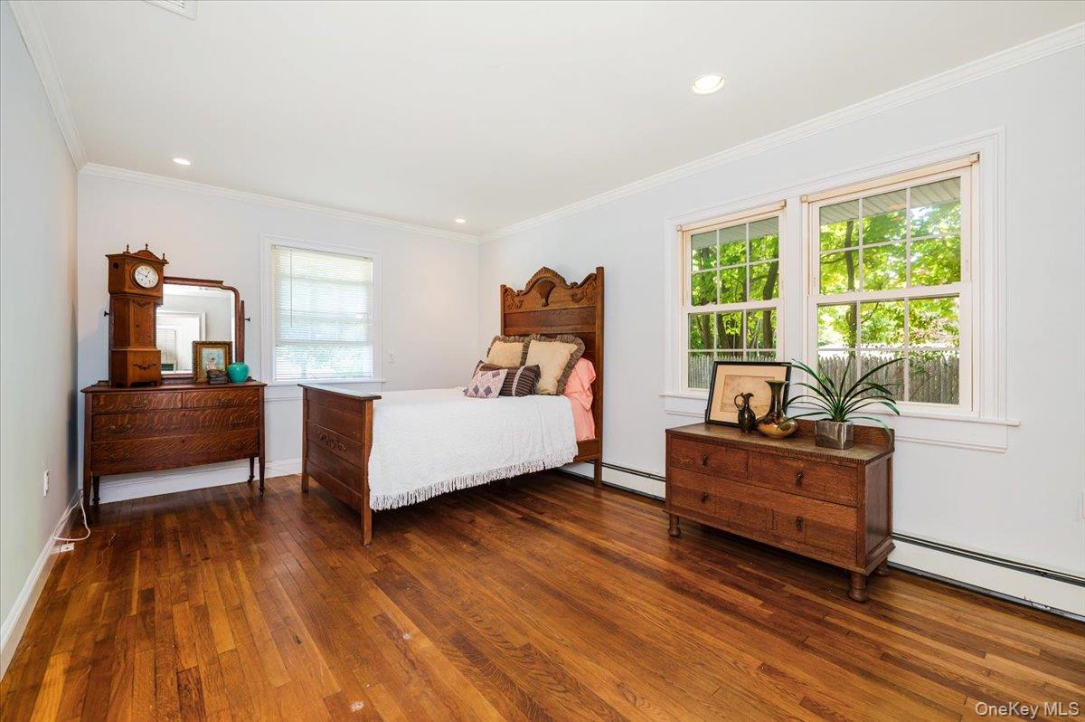 237 Oakwood Road, Huntington, NY 11743