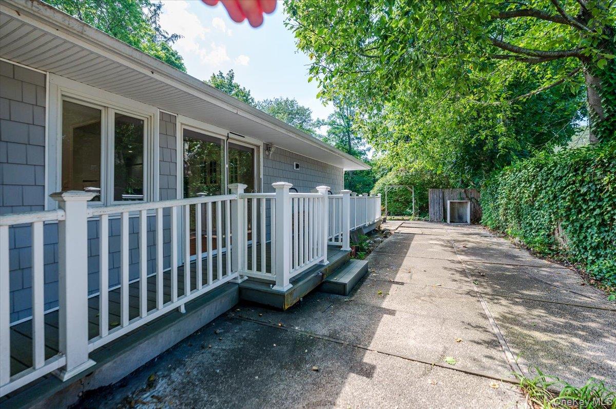 237 Oakwood Road, Huntington, NY 11743