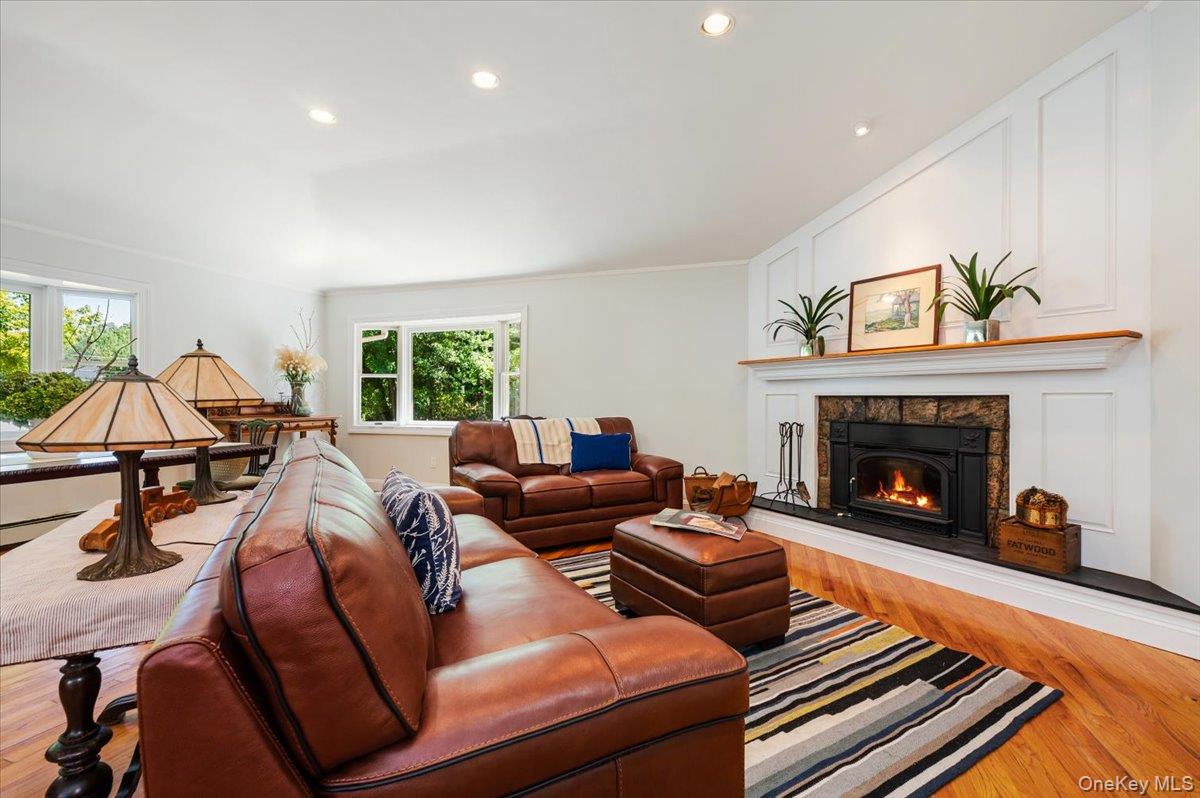 237 Oakwood Road, Huntington, NY 11743