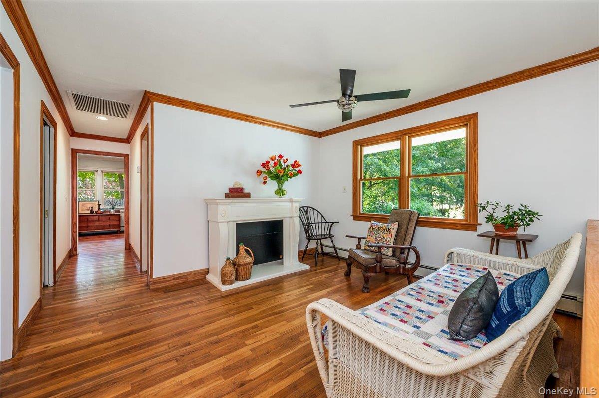 237 Oakwood Road, Huntington, NY 11743