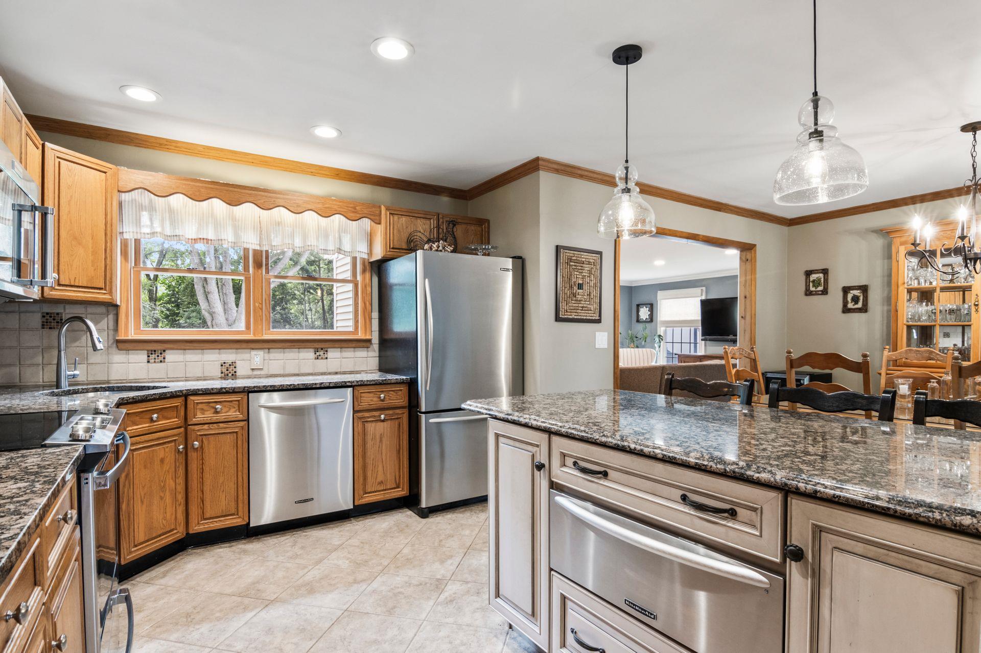 5 Barnaby Lane, Mount Sinai, NY 11766