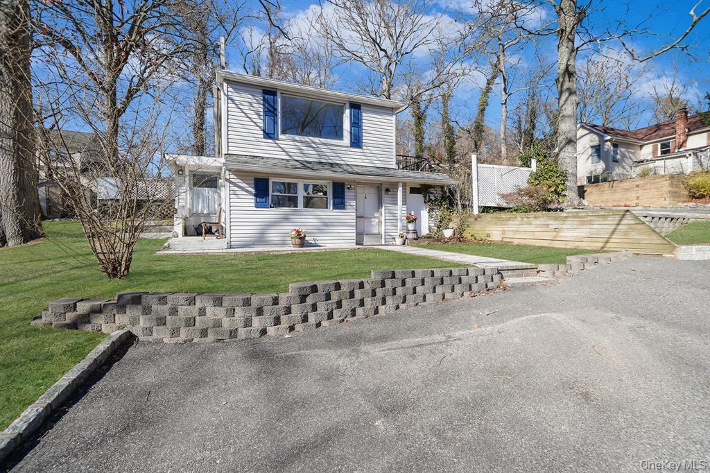 7 Yucca Road # Upper, Rocky Point, NY 11778