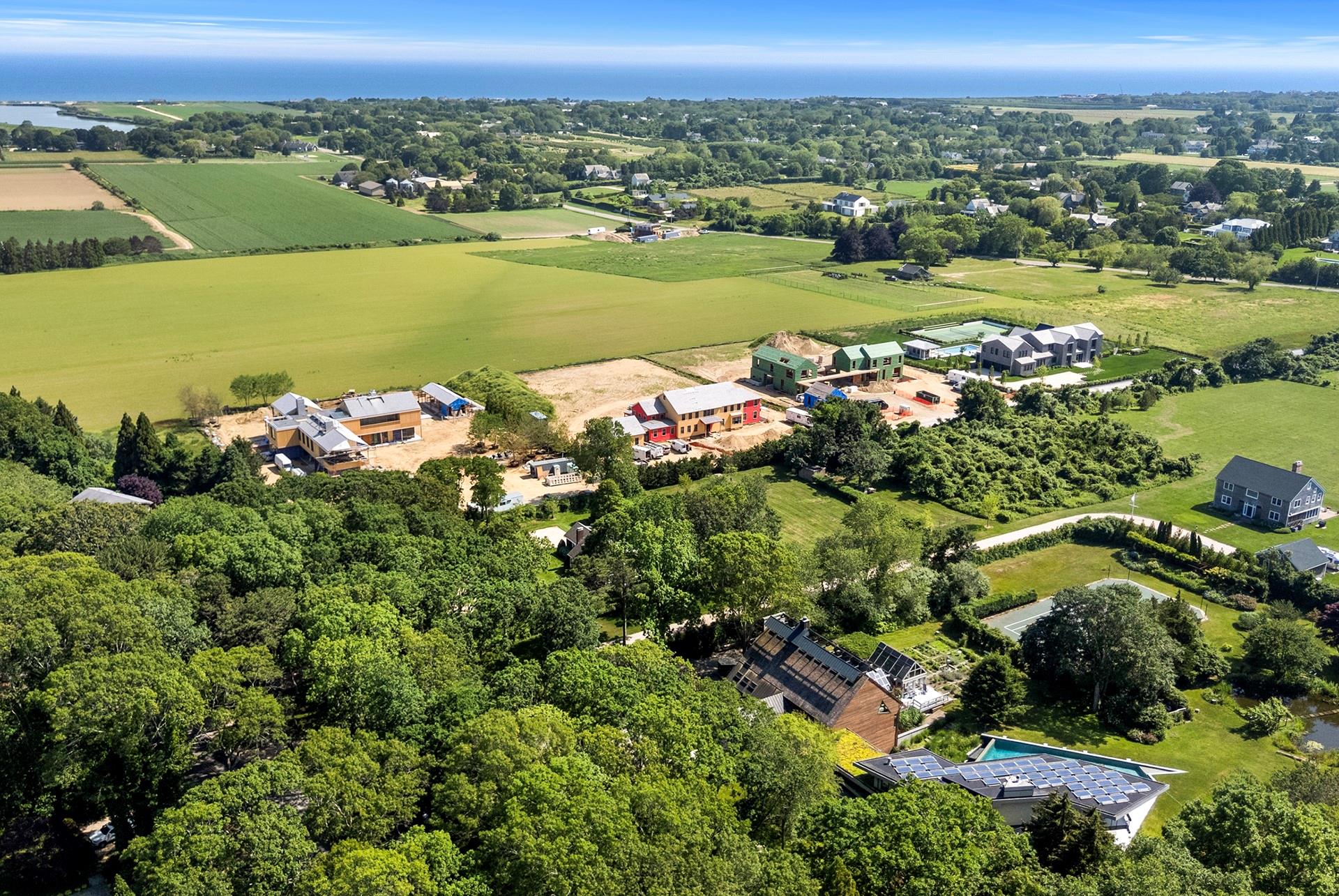 48 Sayres Path, Wainscott, NY 11975