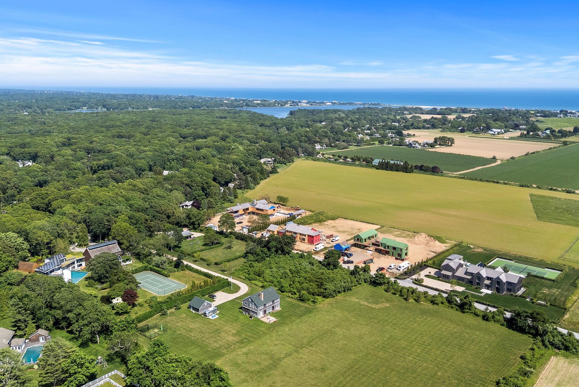 48 Sayres Path, Wainscott, NY 11975