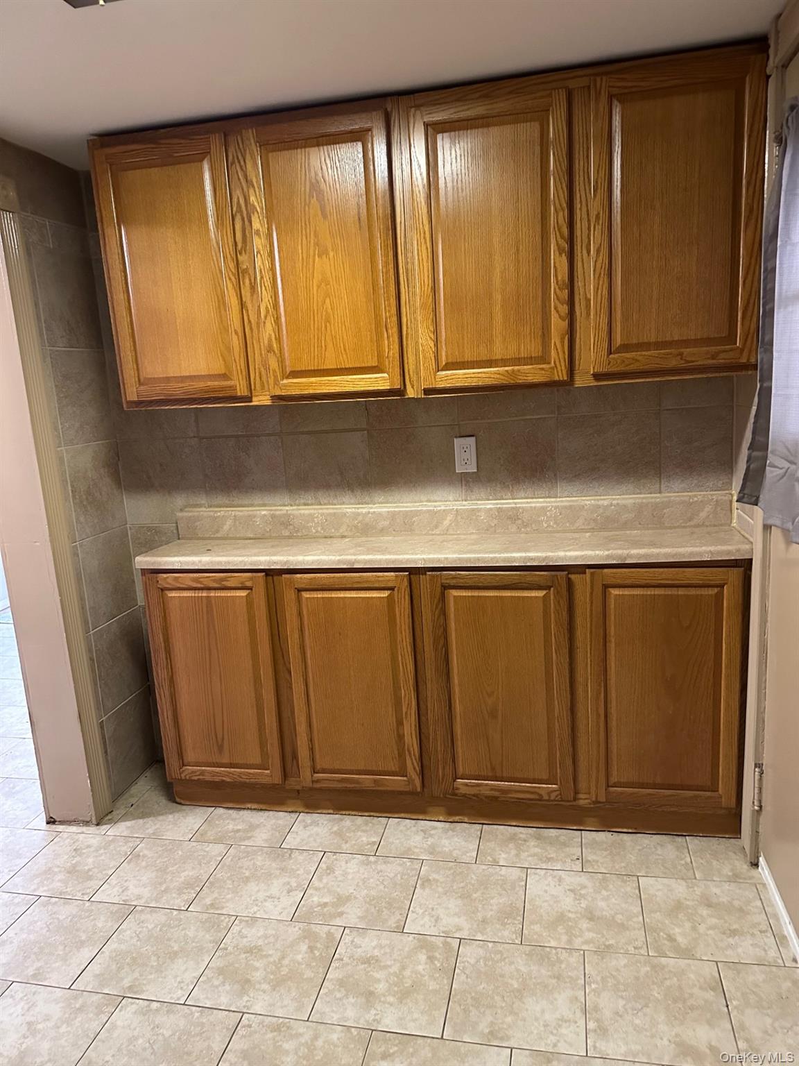 7 Yucca Road # Lower, Rocky Point, NY 11778