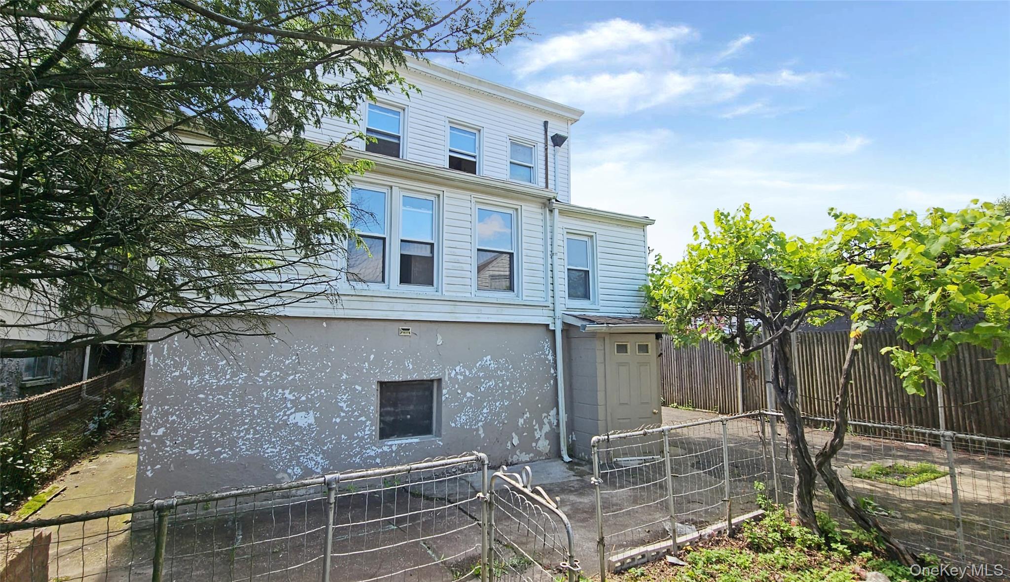 507 S 6th Avenue, Mount Vernon, NY 10550