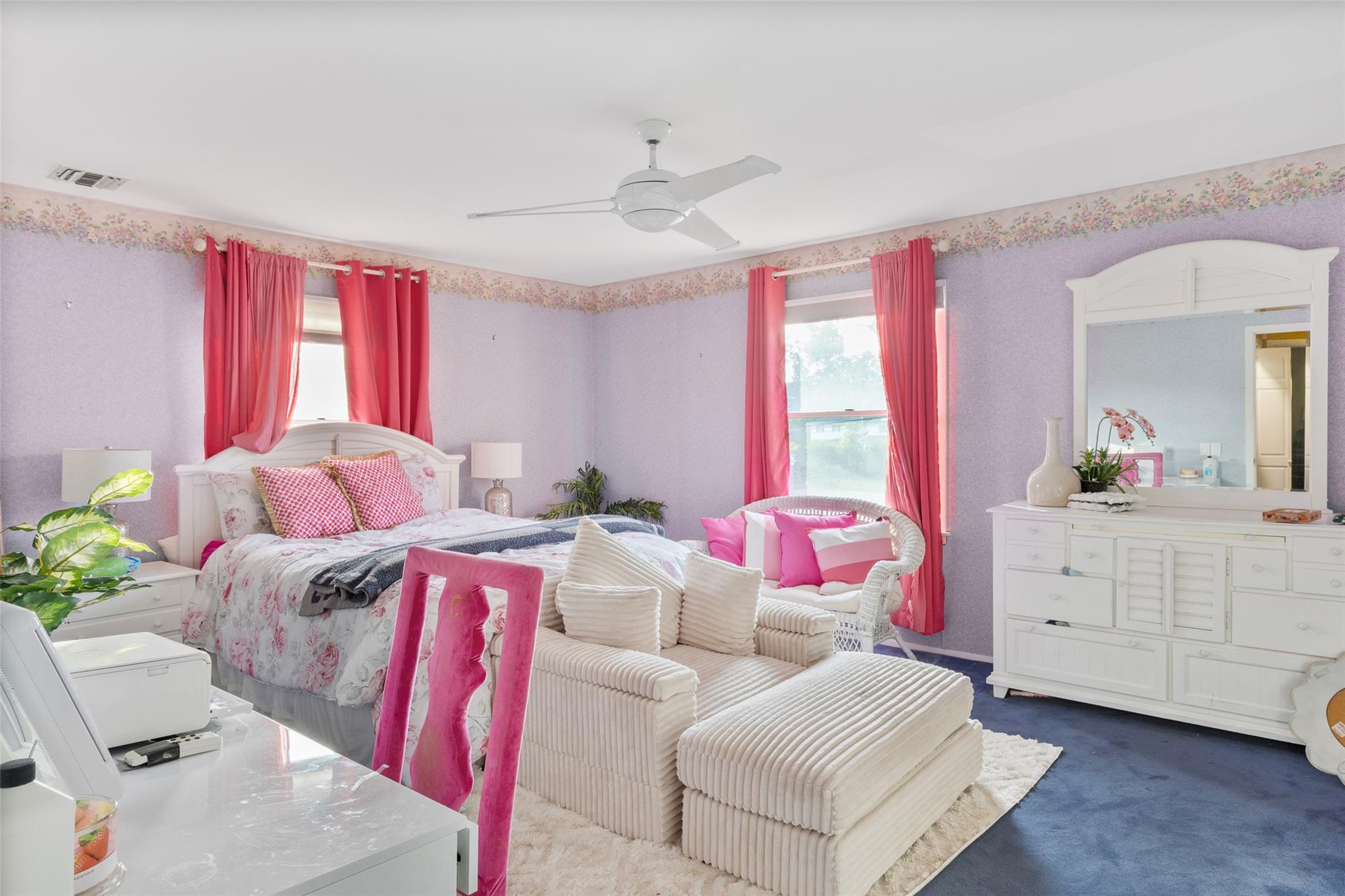 266 Park Avenue, Westbury, NY 11590