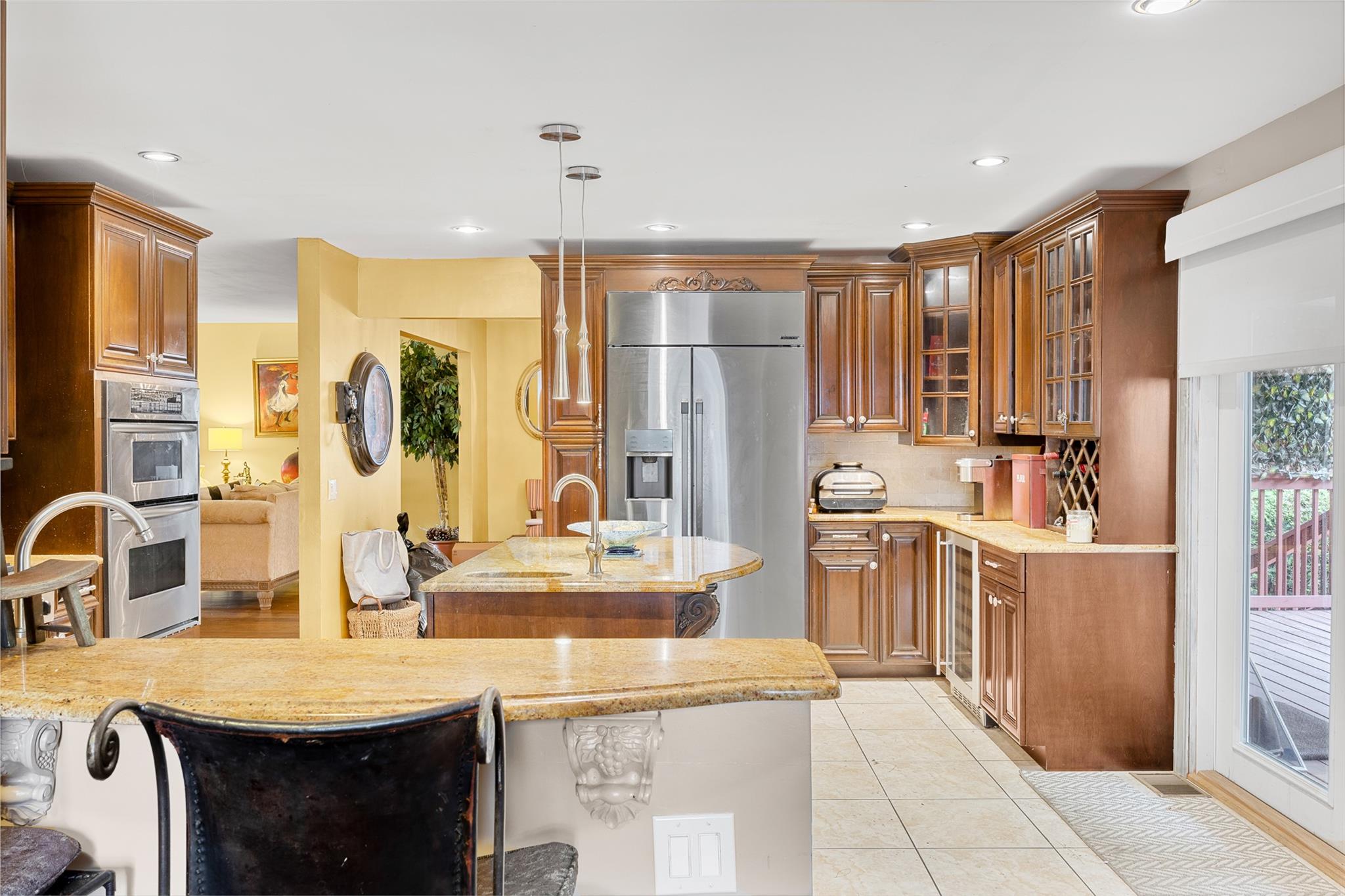 266 Park Avenue, Westbury, NY 11590