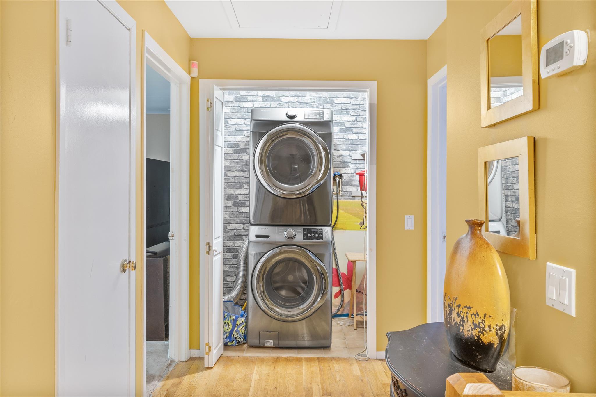 266 Park Avenue, Westbury, NY 11590