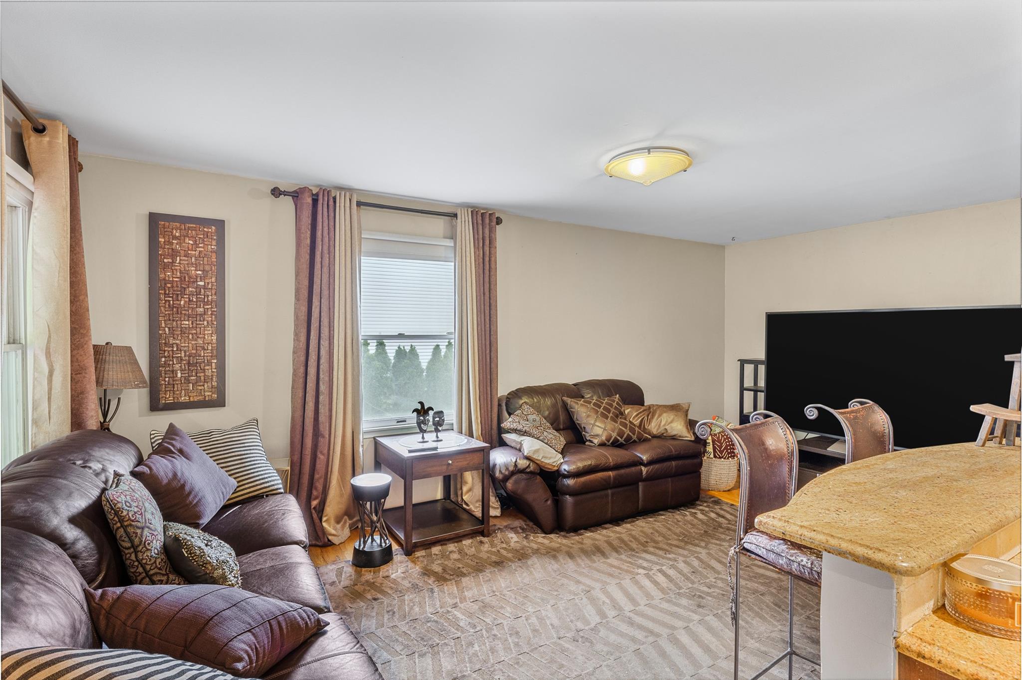 266 Park Avenue, Westbury, NY 11590