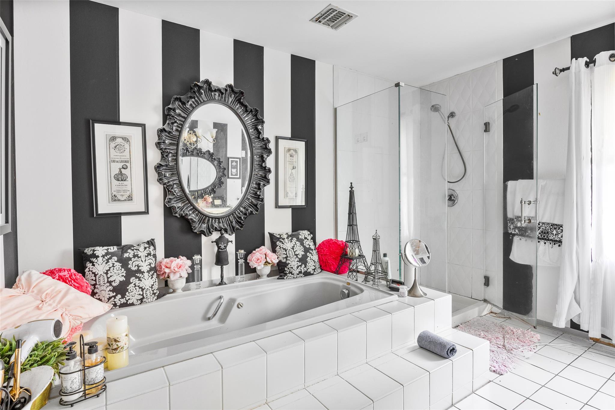 266 Park Avenue, Westbury, NY 11590