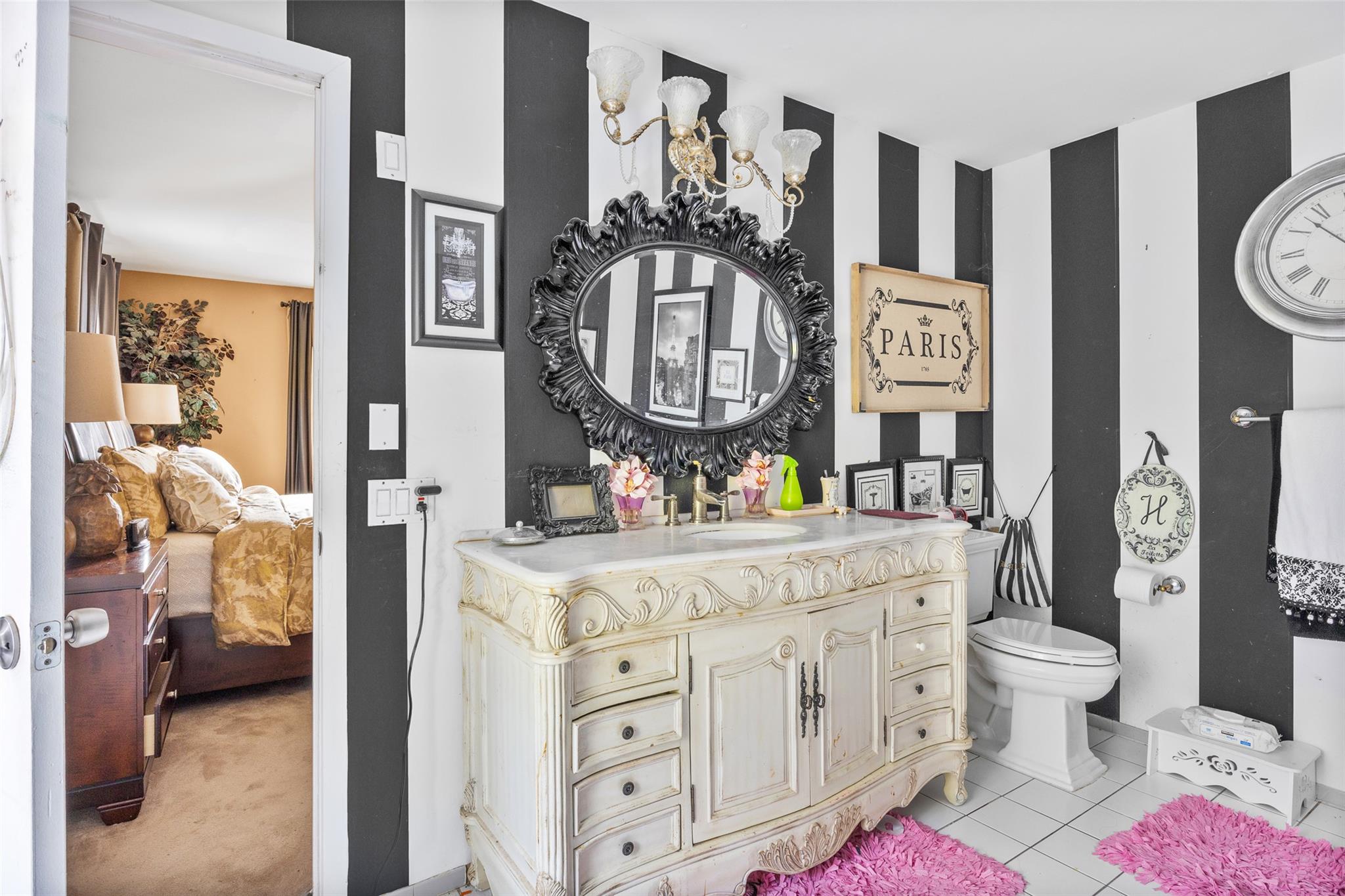 266 Park Avenue, Westbury, NY 11590