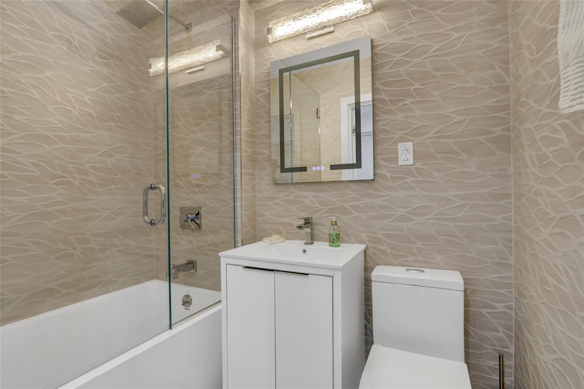 100-25 Queens Boulevard # 7N, Forest Hills, NY 11375